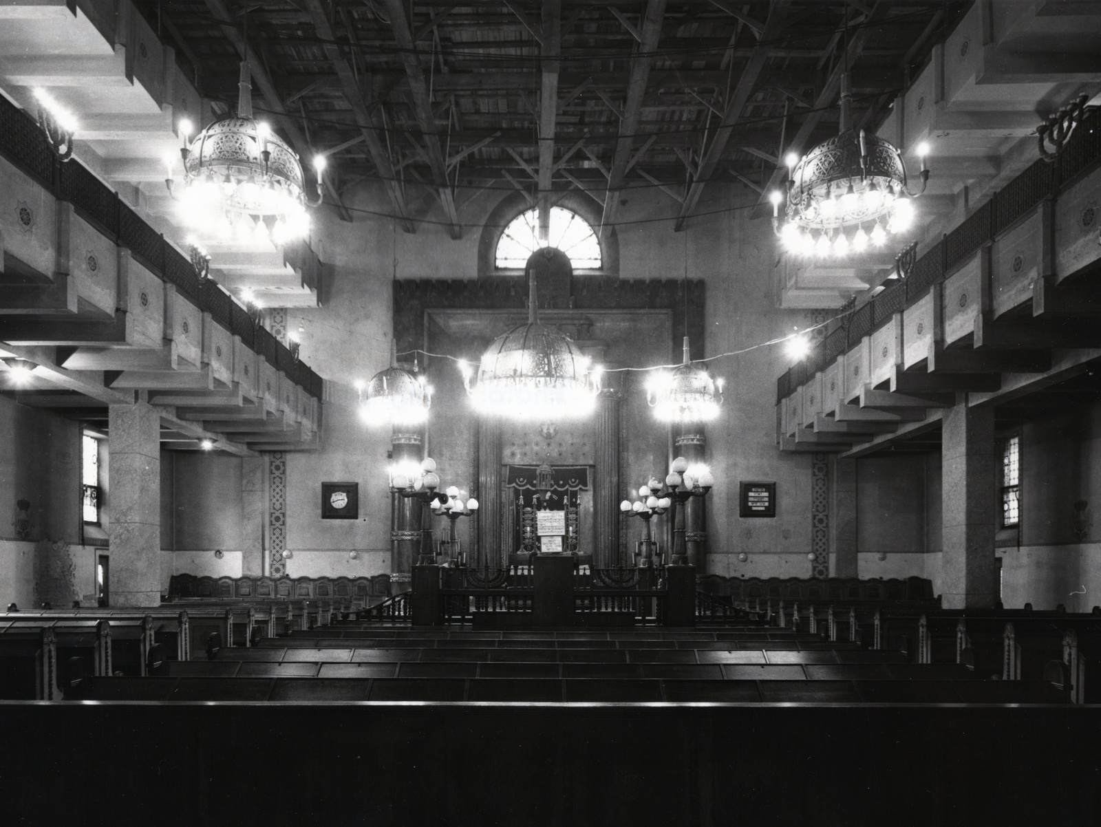 Magyarország, Budapest VII., Kazinczy utcai zsinagóga., 1989, Fortepan/Album017, Mundrák Attila, zsinagóga, zsidóság, Budapest, Fortepan #130103