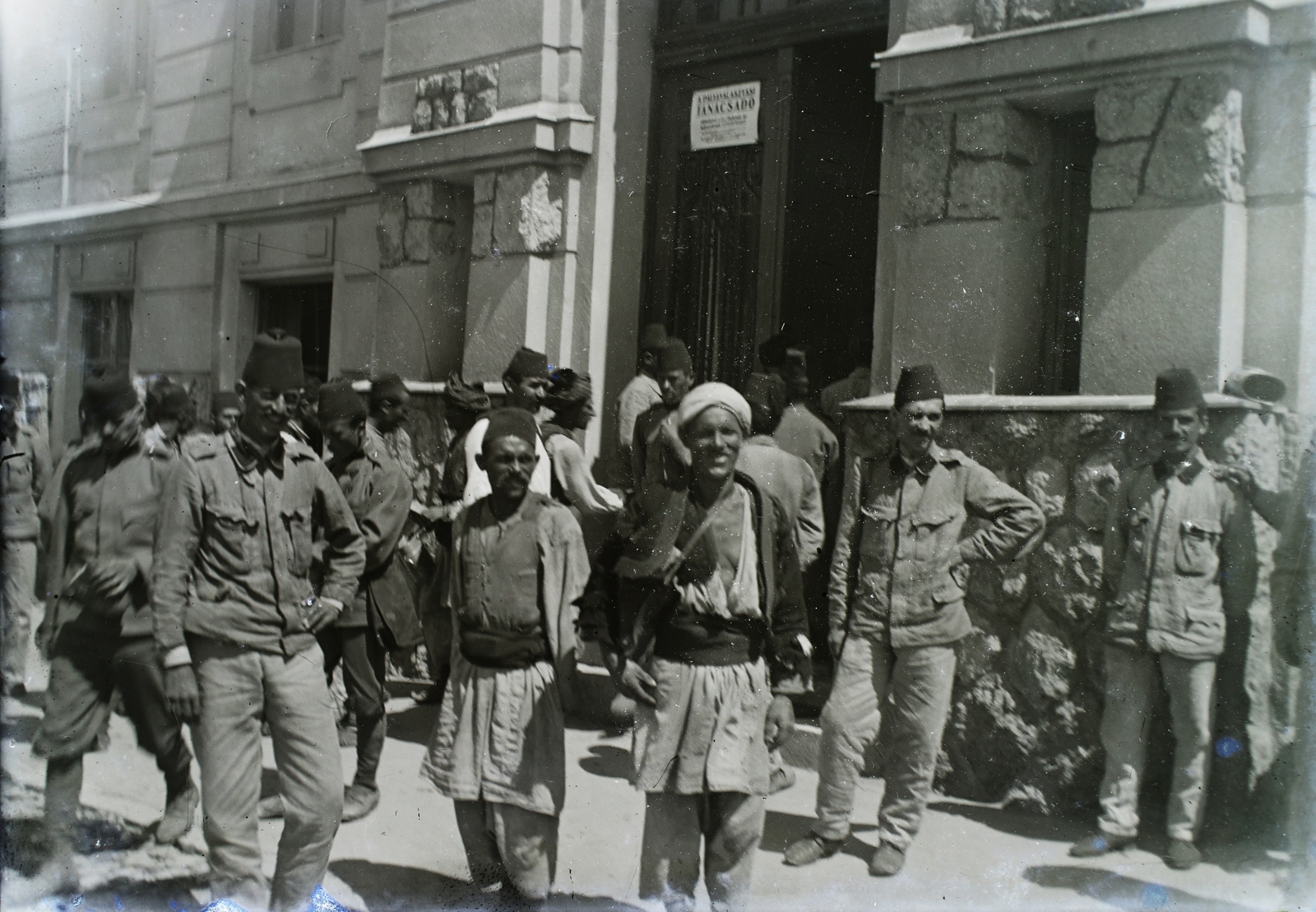 Hungary, Budapest II., Jurányi utca 1., elemi iskola (később Jurányi Közösségi Produkciós Inkubátorház)., 1917, Jánossy Virág, Háberl Aladár, First World War, Budapest, Fortepan #130345