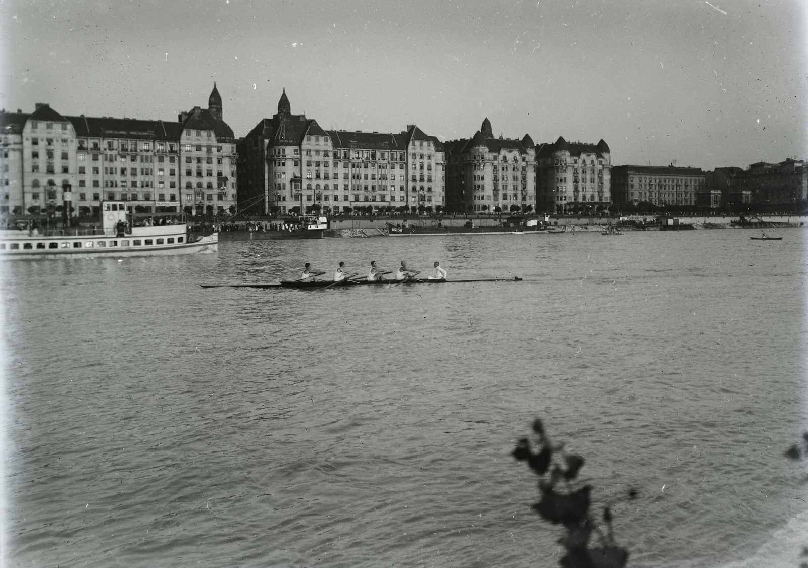 Hungary, Budapest XIII., az Újpesti rakpart és a Palatinus házak a Margitszigetről nézve., 1925, Jánossy Virág, Háberl Aladár, Budapest, Fortepan #130356