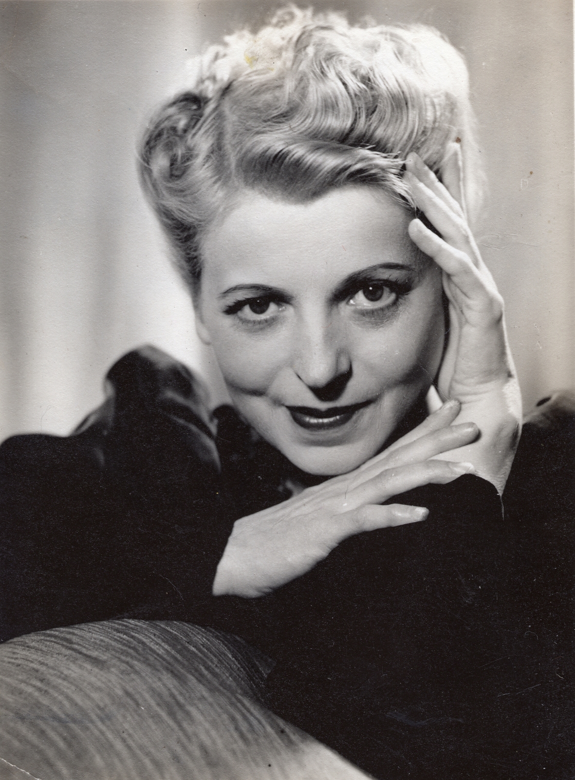 Hungary, Kabos Ilonka zongoraművész., 1937, Szilágyi Marianna, portrait, lady, singer, Fortepan #130430
