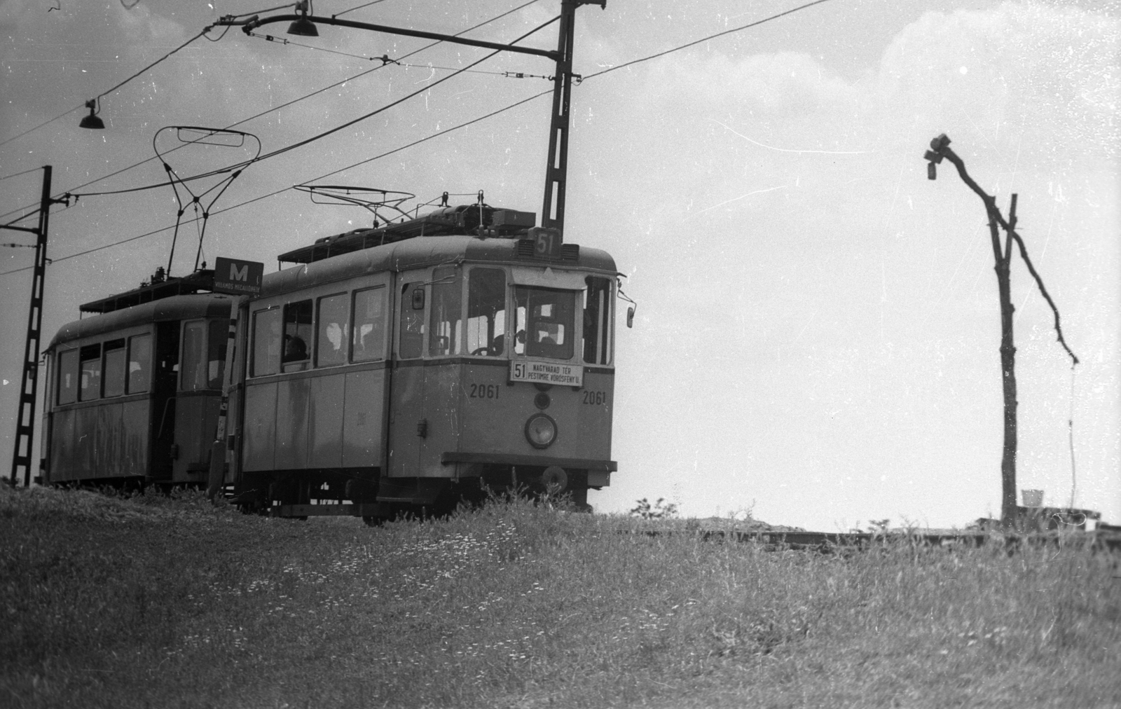 Hungary, Budapest XVIII., Bivalyrét., 1976, Vizsnyiczai Erzsébet, tram, shadoof, Budapest, Fortepan #130583