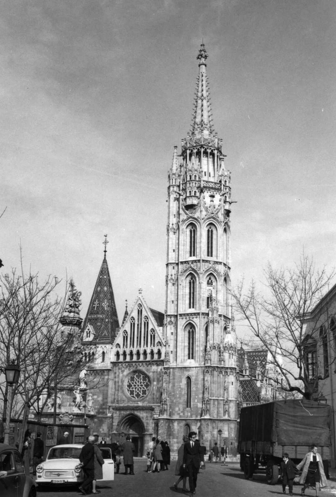 Hungary, Budapest I., Mátyás-templom a Szentháromság utcából nézve., 1972, Bokor András, Budapest, Fortepan #130851