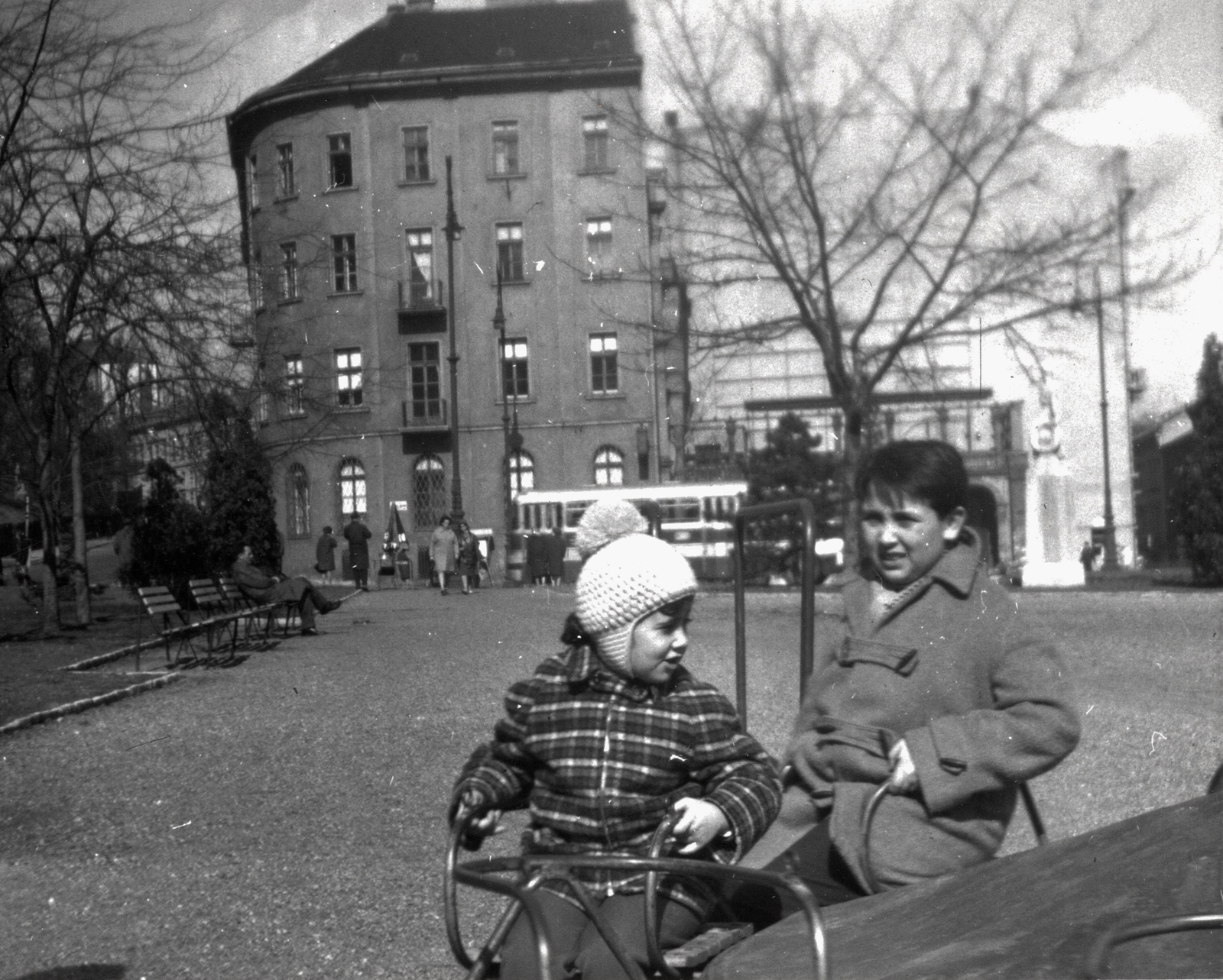 Magyarország, Budapest I., Clark Ádám tér, szemben balra a Hunyadi János út, jobbra a Fő utca., 1970, Bokor András, Budapest, Fortepan #130869
