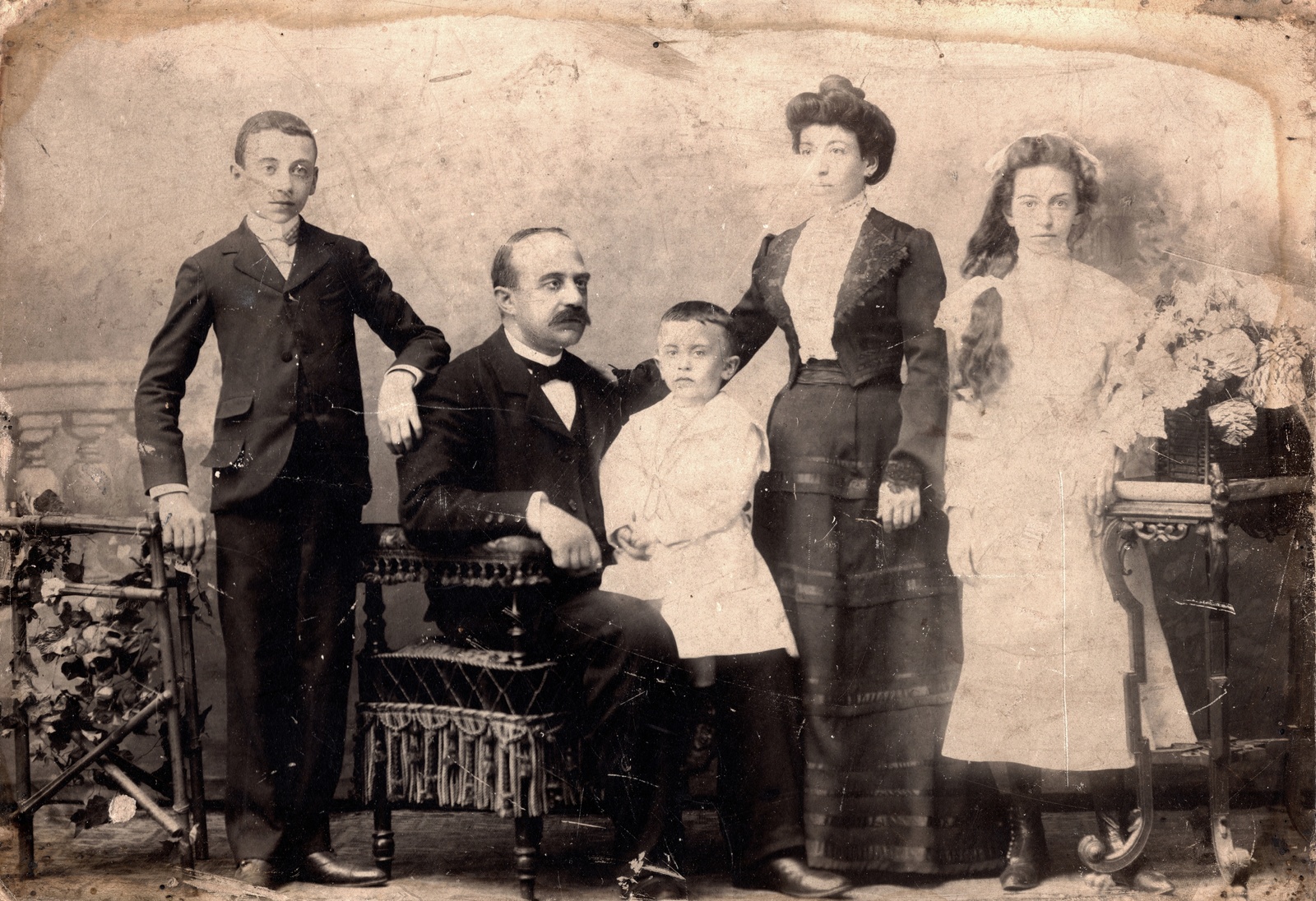 1900, Bokor András, család, csoportkép, bajusz, karosszék, szobanövény, Fortepan #130889