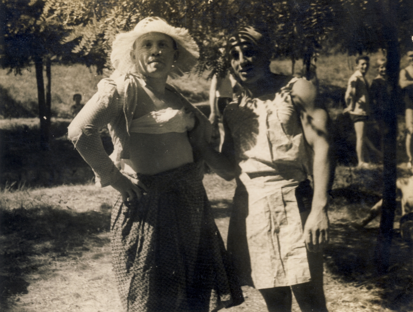 Jobbra Alfonzó (Markos József)., 1935, Kármentő Éva, jesting, cross-dressing, Fortepan #131104