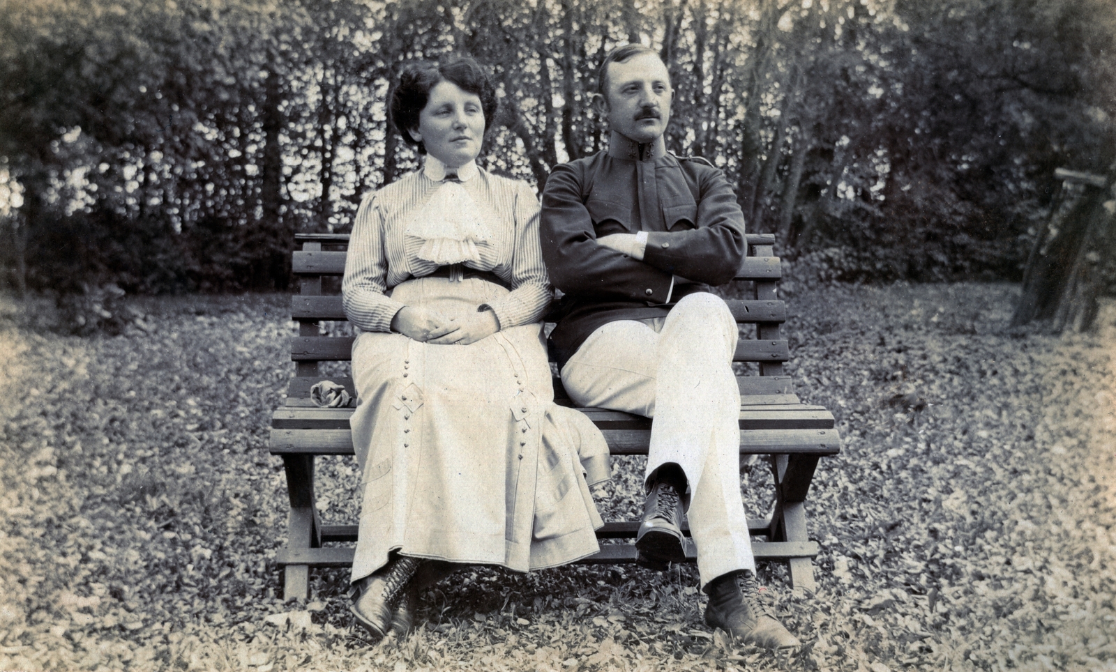 1917, Lovas Rita, arms crossed over the chest, man and woman, bench, Fortepan #131146