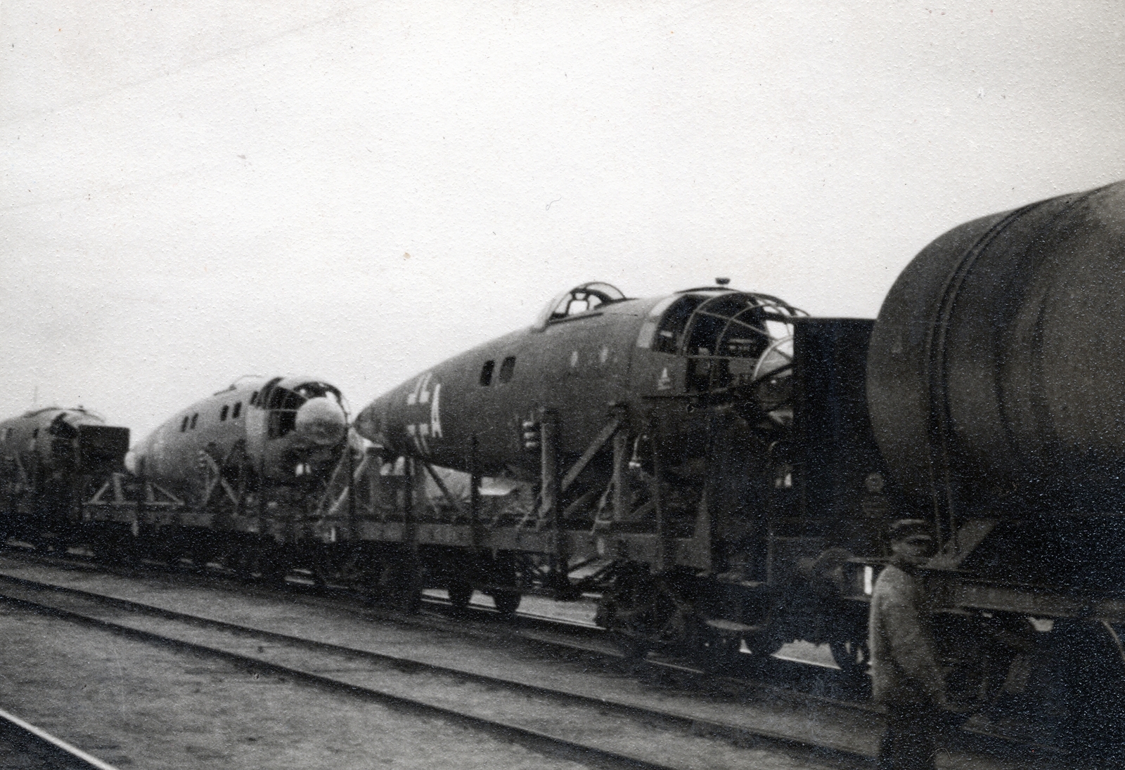 1942, Marics Zoltán, vasút, repülőgép, második világháború, járműroncs, Heinkel He 111, Fortepan #131247