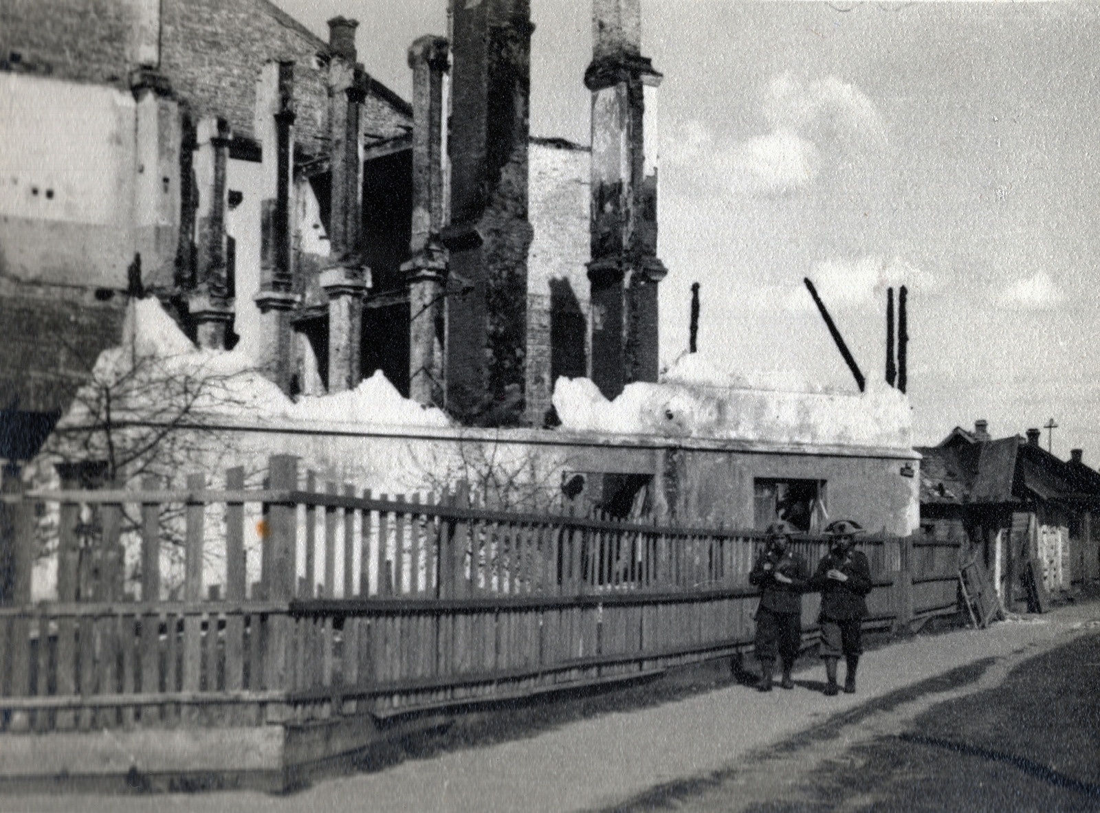 1942, Marics Zoltán, keleti front, második világháború, épületkár, Fortepan #131257