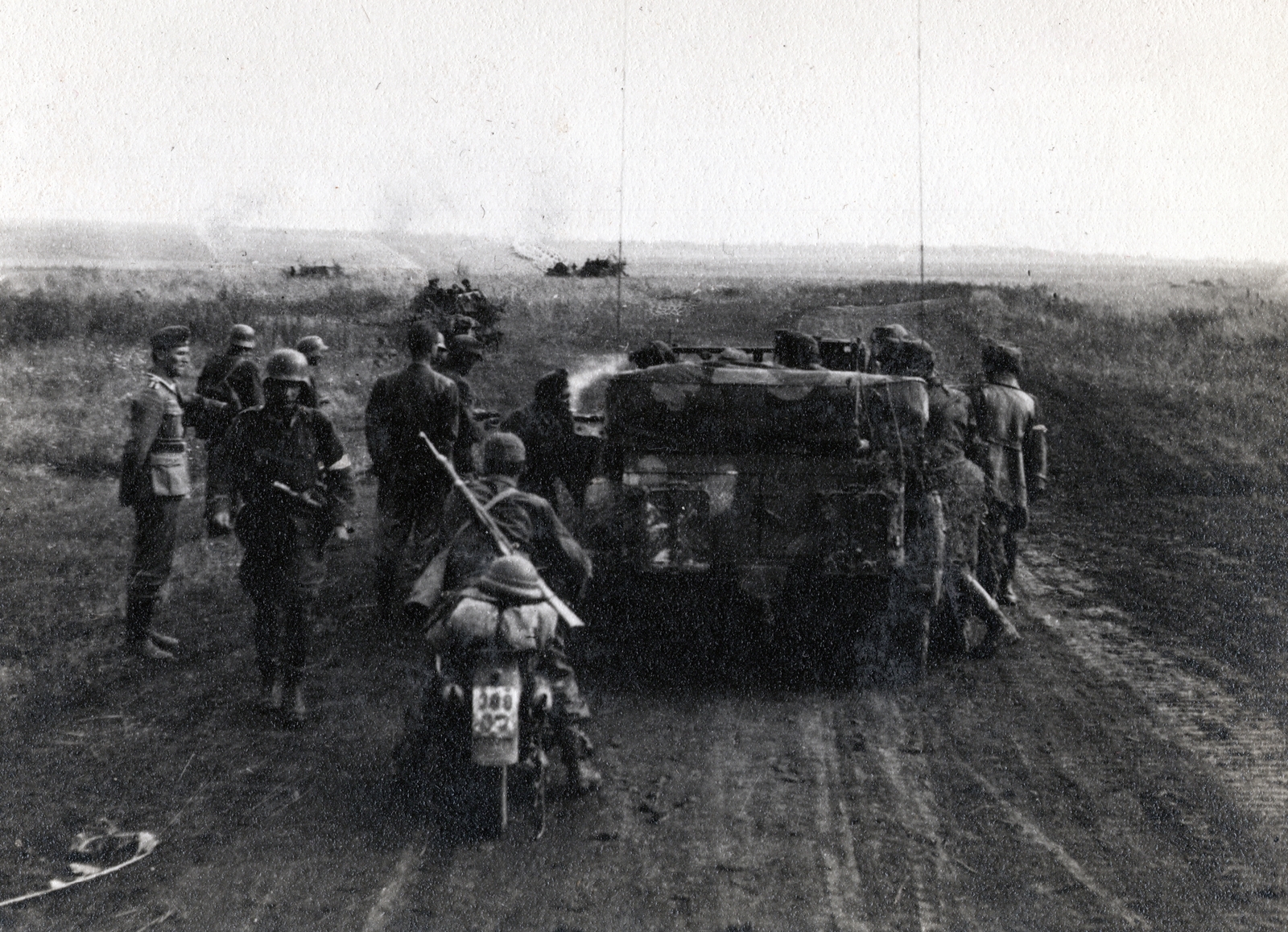 1942, Marics Zoltán, eastern front, motorcycle, second World War, number plate, gun, Fortepan #131278