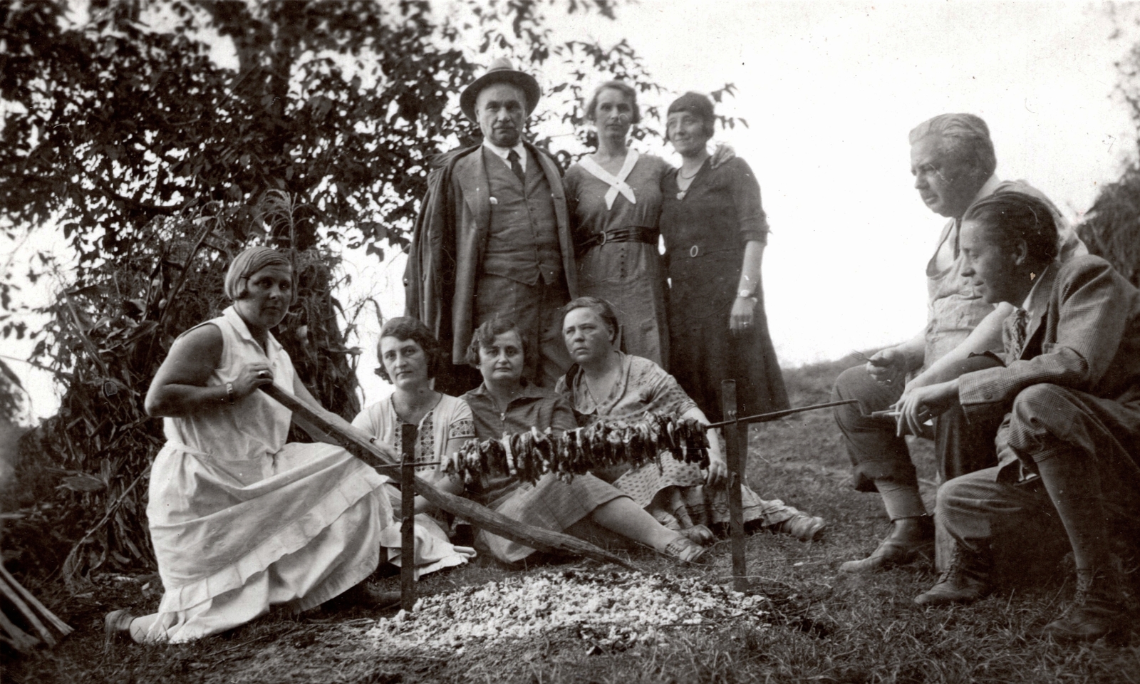 1936, Paczolay család, tableau, bacon roasting, companionship, shashlik, Fortepan #131514