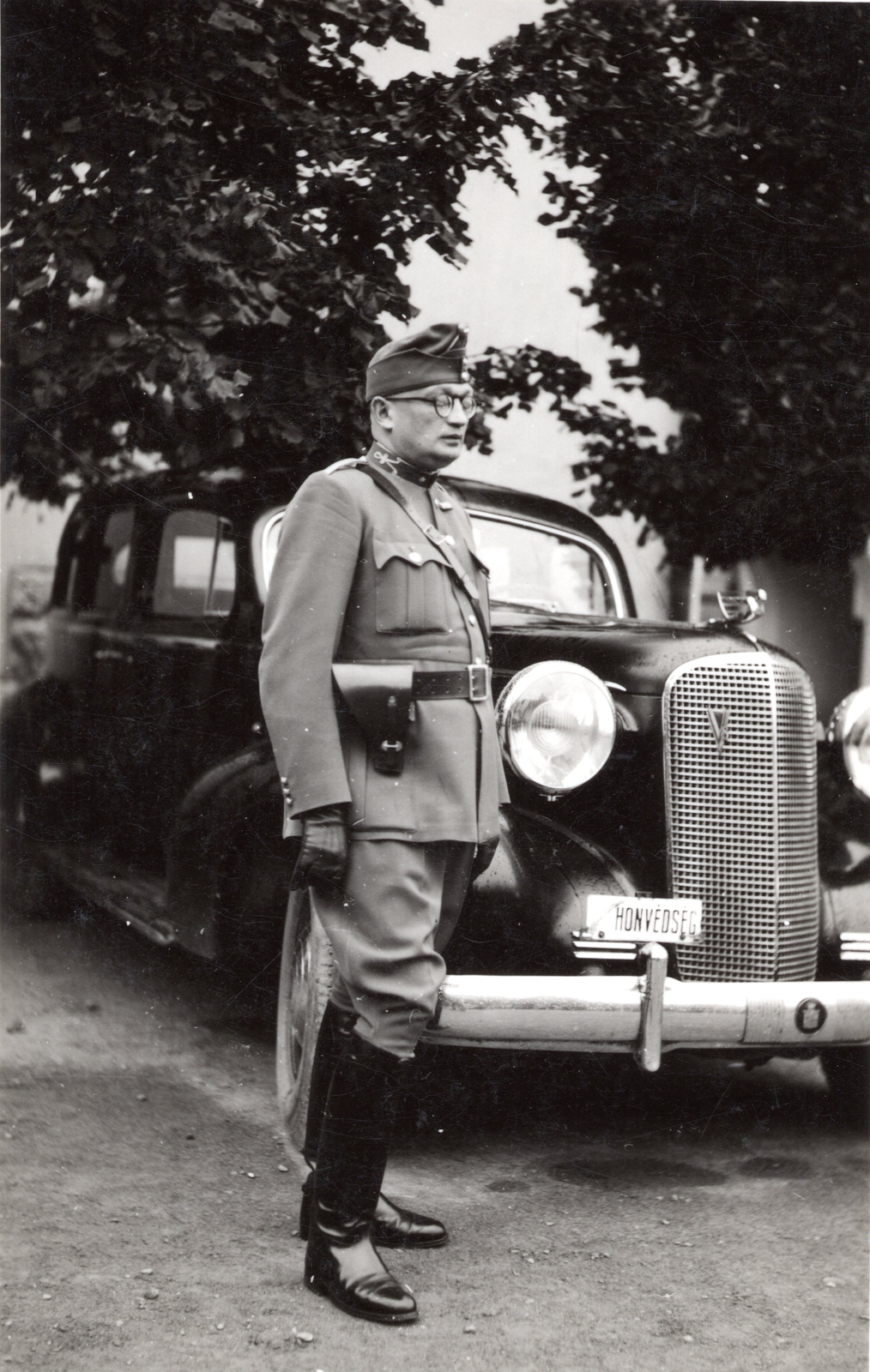 1939, Paczolay család, Cadillac-brand, automobile, number plate, pistol holster, Hungarian soldier, "Bocskai" side cap, Fortepan #131518