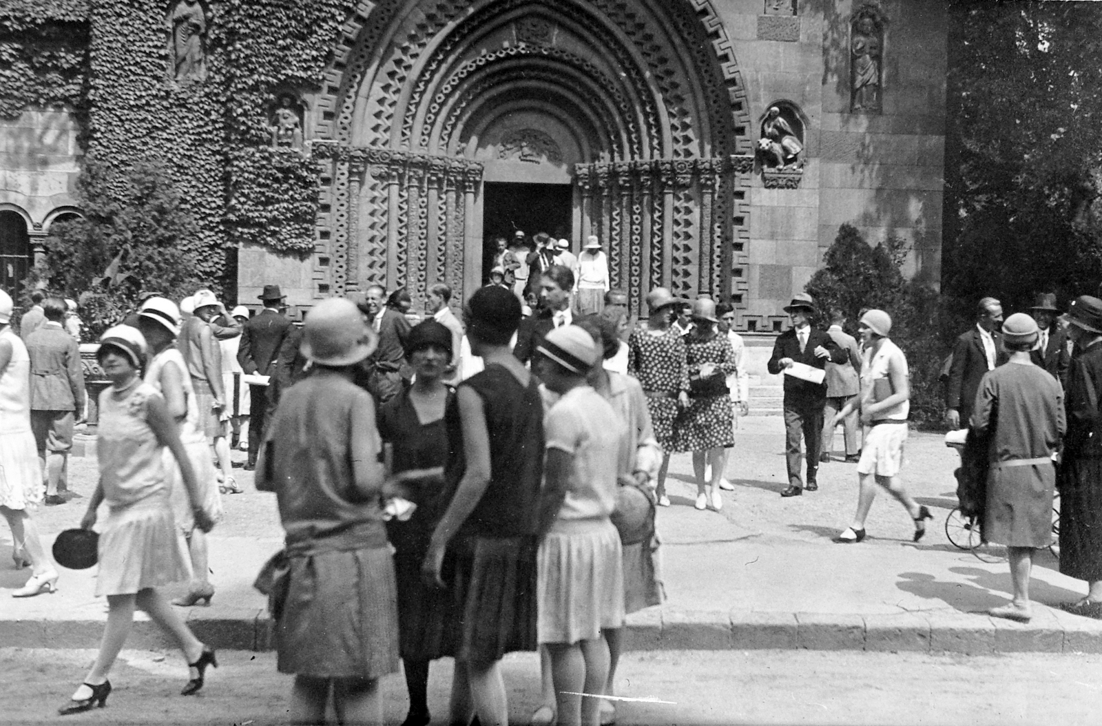 Hungary, Budapest XIV., Vajdahunyad vára, Jáki kápolna., 1928, Fortepan, Ignác Alpár-design, chapel, Budapest, Fortepan #13154