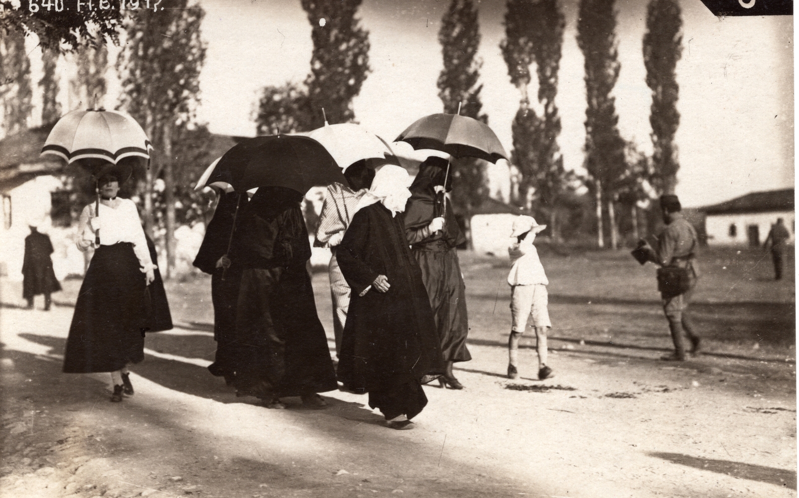1917, Palotai Klára, sunshades, Fortepan #131582