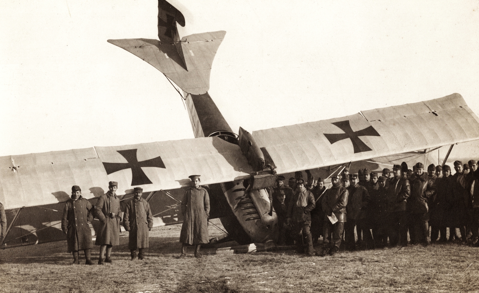 1917, Palotai Klára, First World War, airplane, wreck, Fortepan #131650