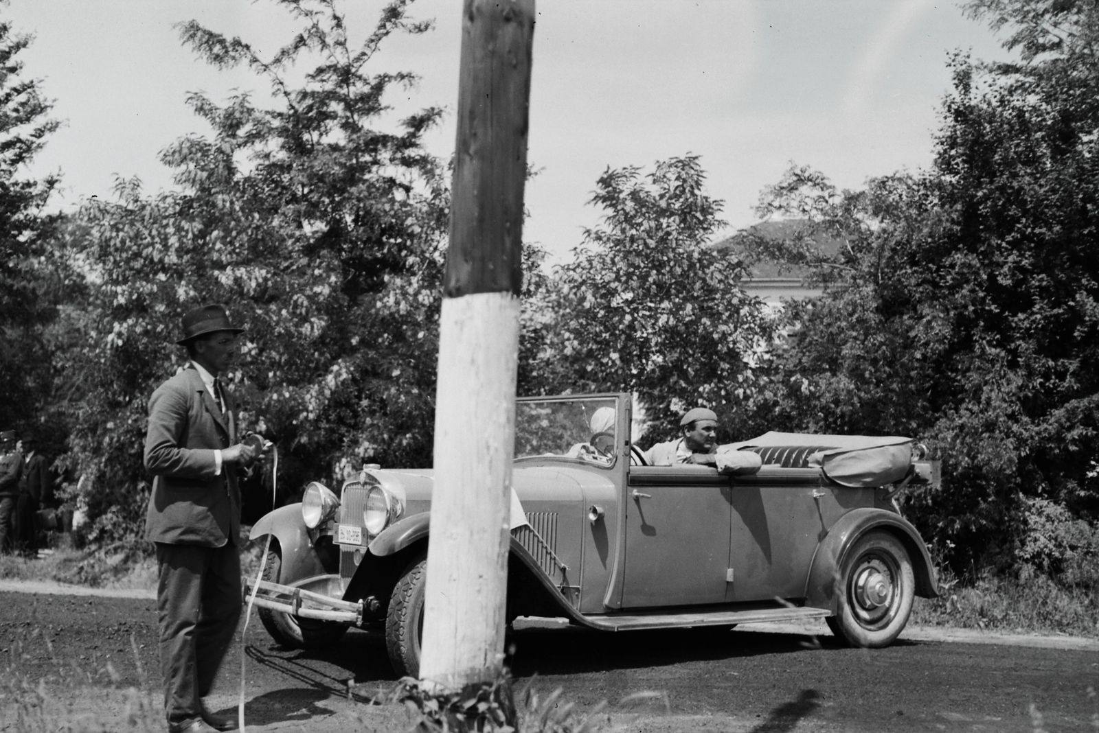 Hungary, Harkány, a gróf Benyovszky-csillagtúra résztvevője, Szini János László Steyr Typ 30 Cabriolet típusú személygépkocsijával a főpróba után., 1931, Palotai Klára, automobile, Fortepan #131739