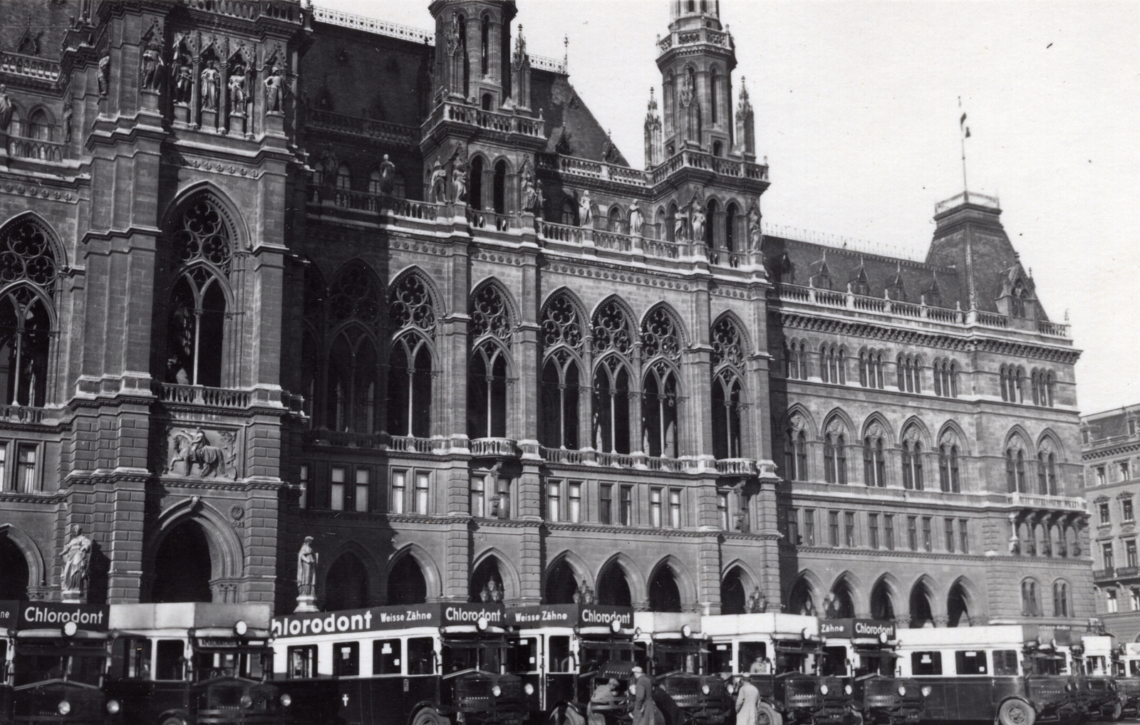 Austria, Vienna, Városháza (Rathaus)., 1938, Palotai Klára, bus, tram, Fortepan #131783