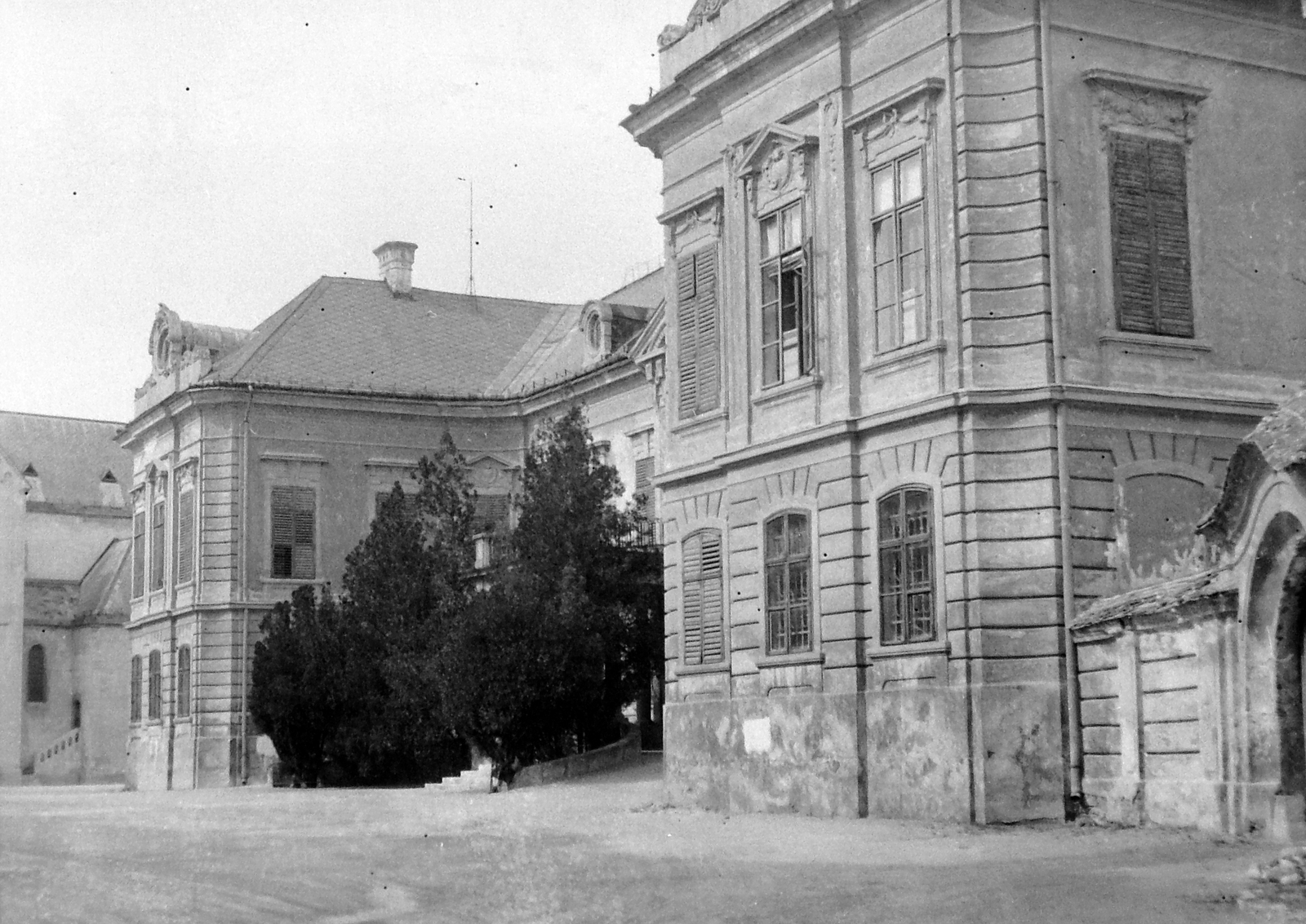 Hungary, Veszprém, Érseki Palota., 1950, Gyöngyi, Baroque-style, bishop's palace, Jakab Fellner-design, Fortepan #13182