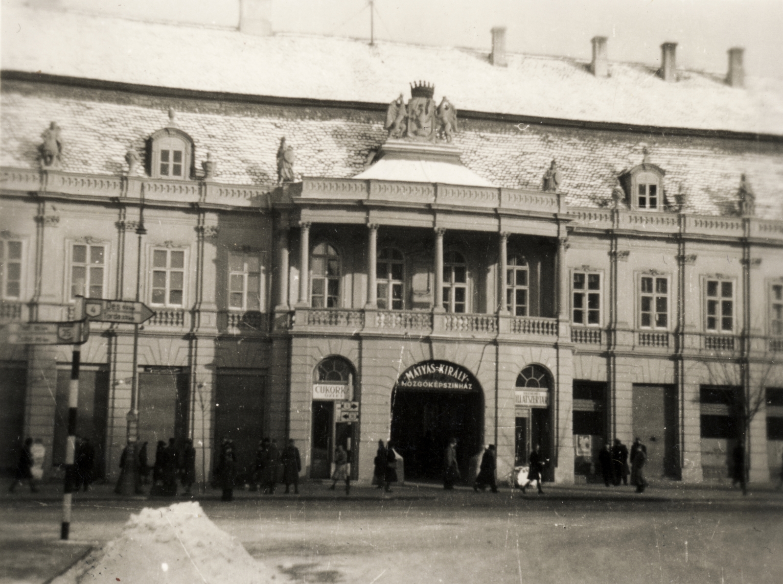 Romania,Transylvania, Cluj-Napoca, Fő tér, Bánffy-palota., 1943, Szepesfalvy Gábor, movie theater, Fortepan #131851