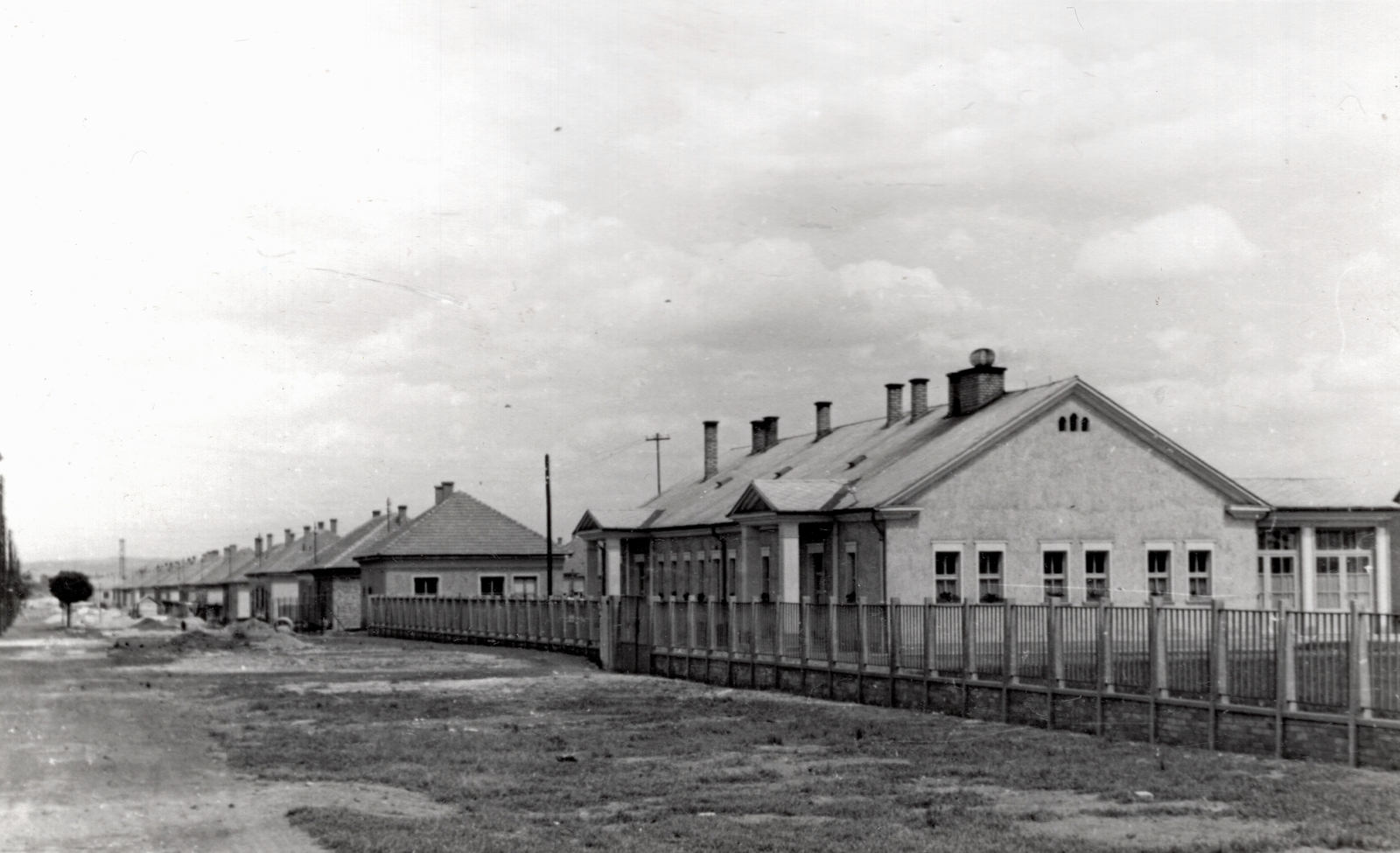 Hungary, Budapest XIV., Jeszenák János utca., 1955, Samodai József Zuglói Helytörténeti Műhely, Budapest, house, fence, building, Fortepan #131963