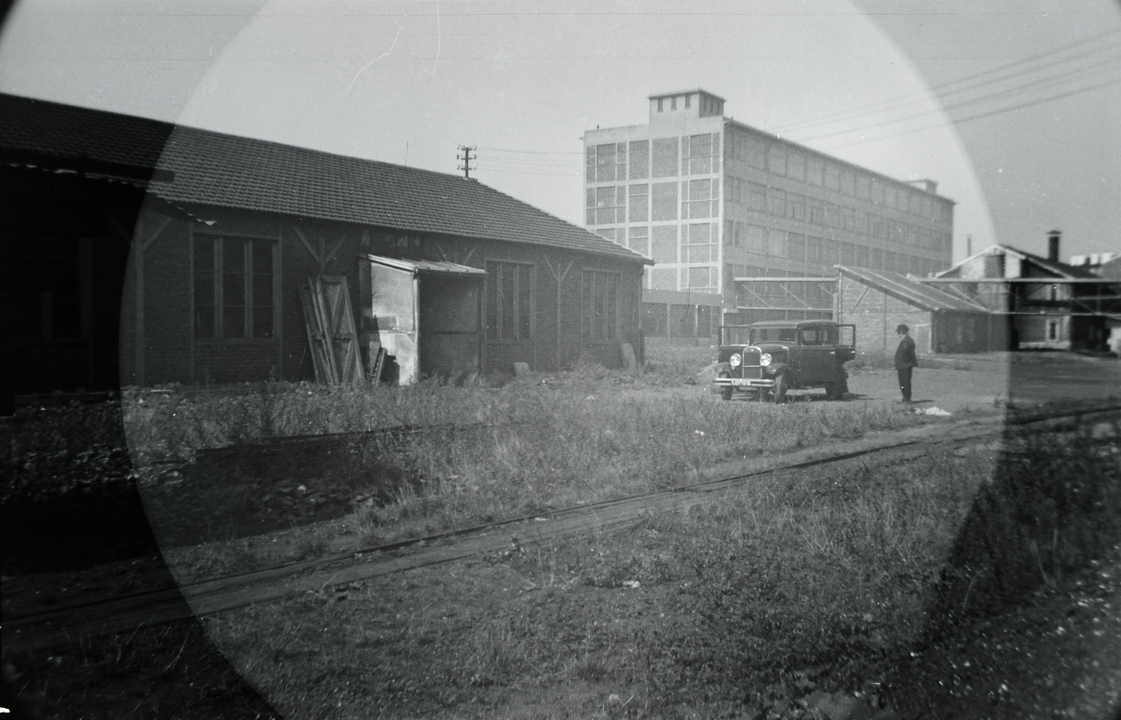 France, Saint-Denis, a Pleyel zongoragyár a mai Place Pleyel és Rue Francisque Poulbot között. Leltári jelzet: MMKM TFGY 2017.5.37, 1938, Magyar Műszaki és Közlekedési Múzeum / Történeti Fényképek Gyűjteménye / Asboth Oszkár gyűjteménye, automobile, Fortepan #132154