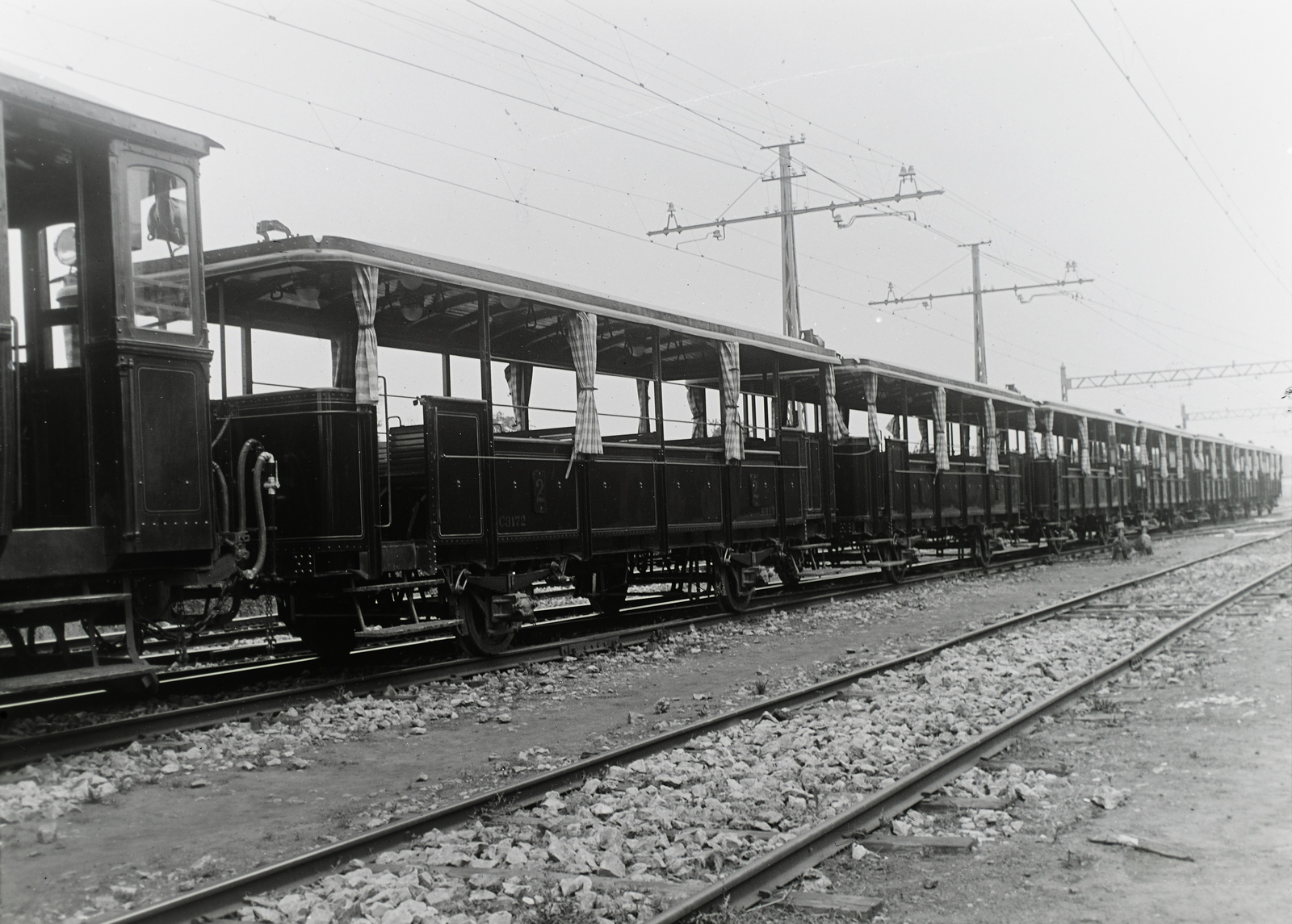 Magyarország, »BHÉV P XI C 3172 és további hat P XI típusú nyári pótkocsikból (pályaszámcsoport: 3161-3180) összeállított szerelvény az 1930-as években. Gyártás: Magyar Vegyipari Gépgyár, 1928)« Leltári jelzet: 32538, 1930, Magyar Műszaki és Közlekedési Múzeum / Archívum / Negatívtár / BHÉV gyűjteménye, BHÉV-szervezet, Fortepan #132402