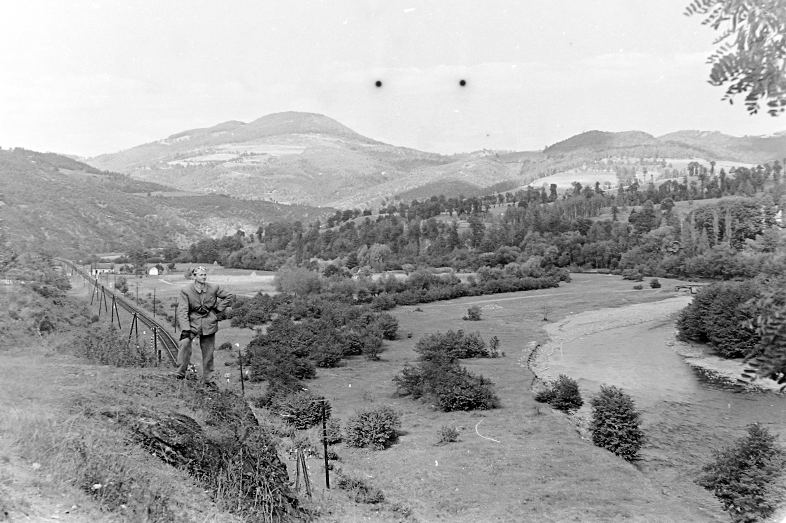 Romania,Transylvania, untitled, a Nagyvárad - Kolozsvár út a Sebes-Körös völgyében Királyhágó és Körösfeketetó között., 1957, Szent-tamási Mihály, landscape, Fortepan #13243
