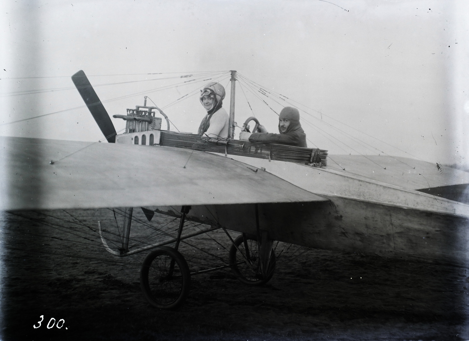 »Tóth József 2 üléses monoplánja, Gregoire motorral.« Leltári jelzet: 300, 1912, Magyar Műszaki és Közlekedési Múzeum / Archívum / Negatívtár / Wéber Károlyné gyűjteménye, airplane, monoplane, Fortepan #132504