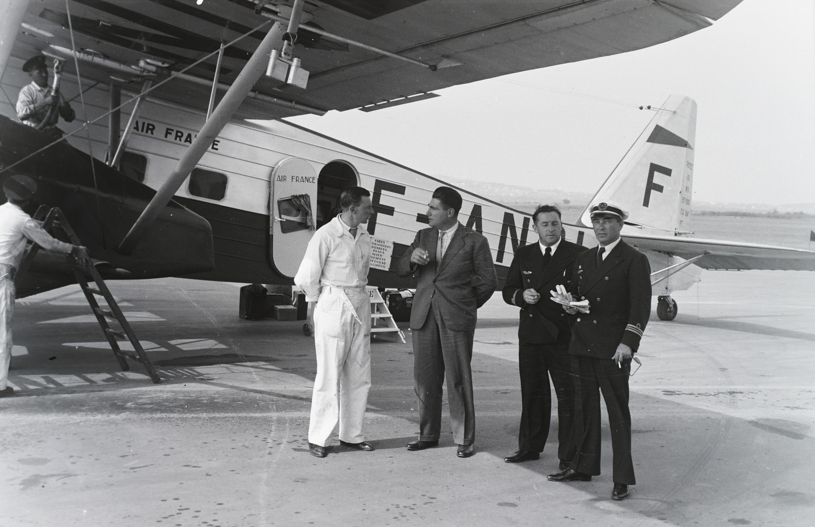Hungary, Budaörs Airport, Budapest XI., az Air France Potez 620 típusú, 14 üléses, 2x920 LE-s, 6-R K 14 Kuirs motorral készült repülőgépe. A kapitány Újváry László pilóta. Leltári jelzet: 29157, 1938, Magyar Műszaki és Közlekedési Múzeum / Archívum / Negatívtár / Kolbányi Géza gyűjteménye, airplane, Budapest, registration mark, Fortepan #132871