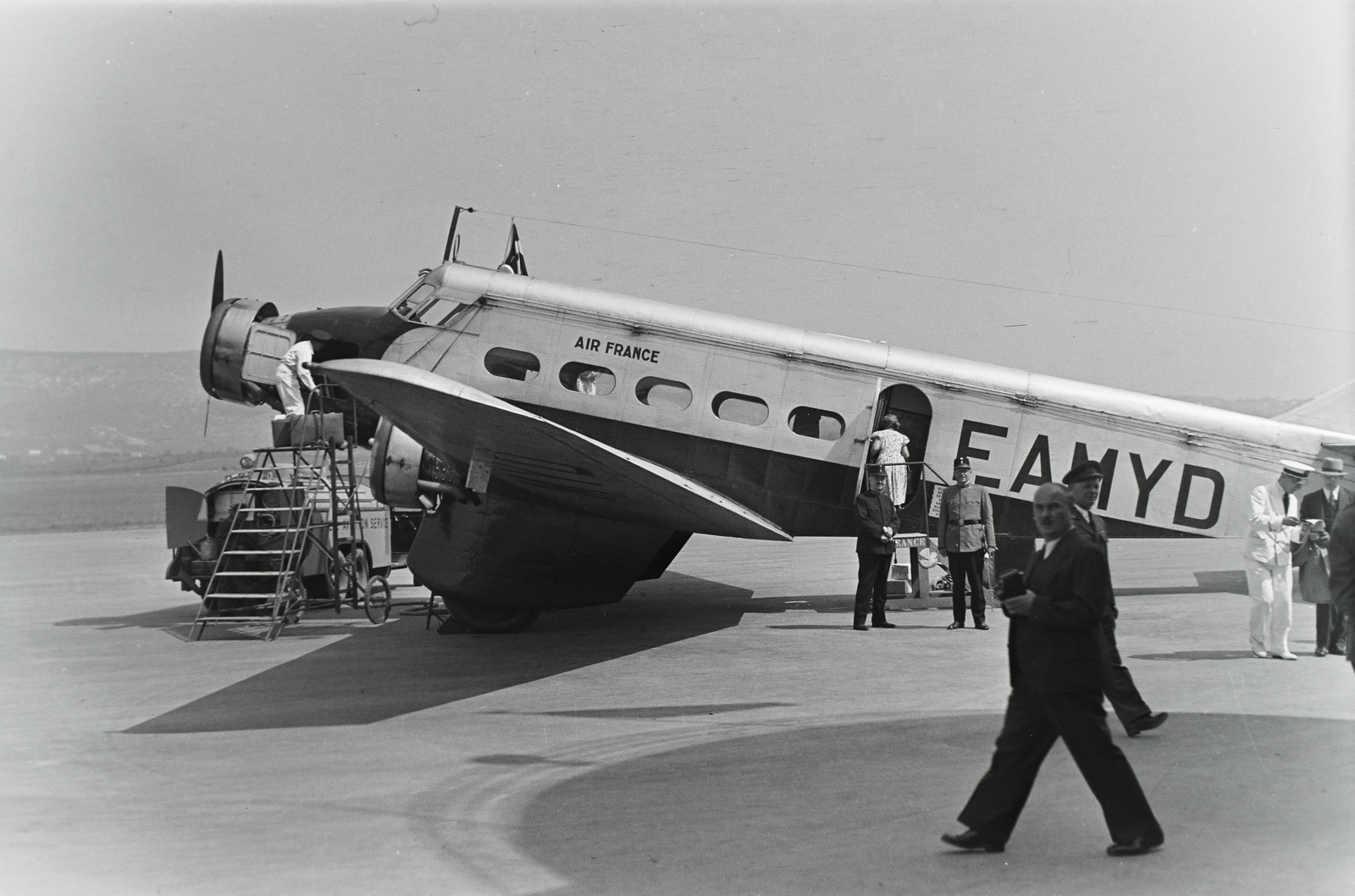 Hungary, Budaörs Airport, Budapest XI., az Air France Wibault 283 T12 típusú, 10 üléses, 3x420 LE-s Jupiter motorral készült utasszállító repülőgépe. Leltári jelzet: 29161, 1937, Magyar Műszaki és Közlekedési Múzeum / Archívum / Negatívtár / Kolbányi Géza gyűjteménye, Air France airlines, Budapest, registration mark, Fortepan #132875