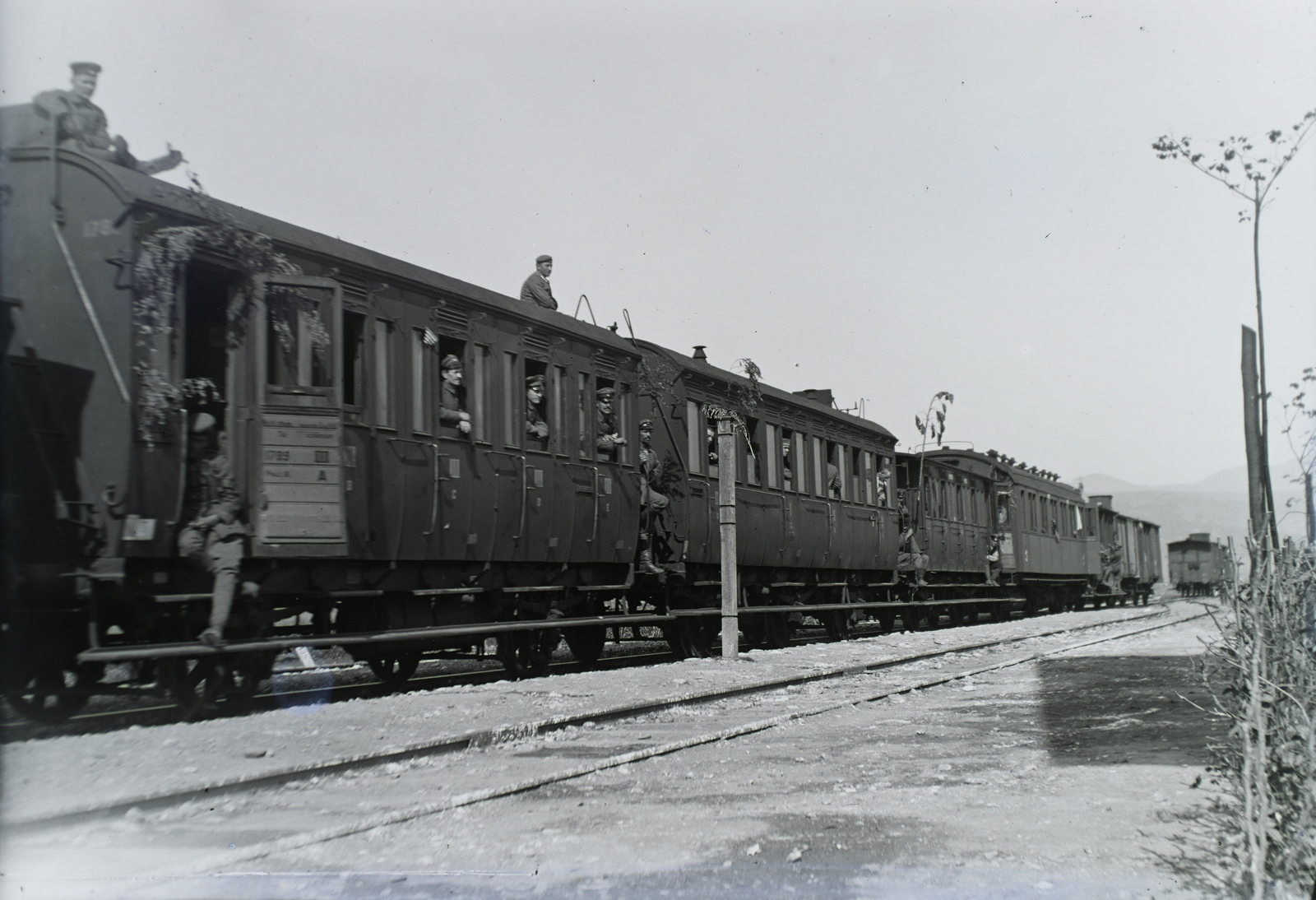 Romania,Transylvania, Petrova, vasútállomás. Leltári jelzet: 29920, 1916, Magyar Műszaki és Közlekedési Múzeum / Archívum / Negatívtár / Pölös István gyűjteménye, Czakó Ferenc, First World War, rail, Fortepan #133018