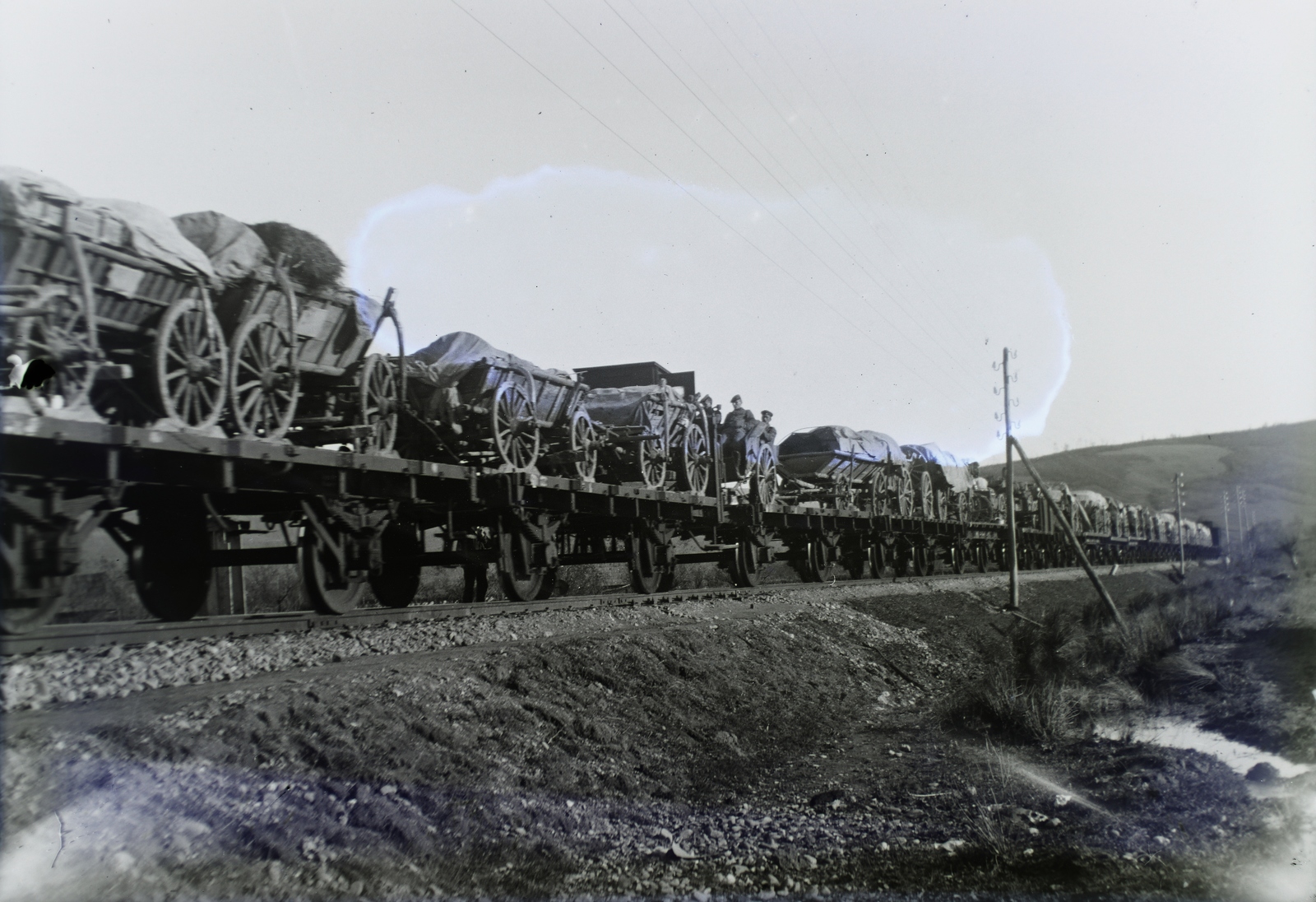 Romania,Transylvania, Petrova, Leltári jelzet: 29935, 1916, Magyar Műszaki és Közlekedési Múzeum / Archívum / Negatívtár / Pölös István gyűjteménye, Czakó Ferenc, First World War, rail, chariot, Fortepan #133033