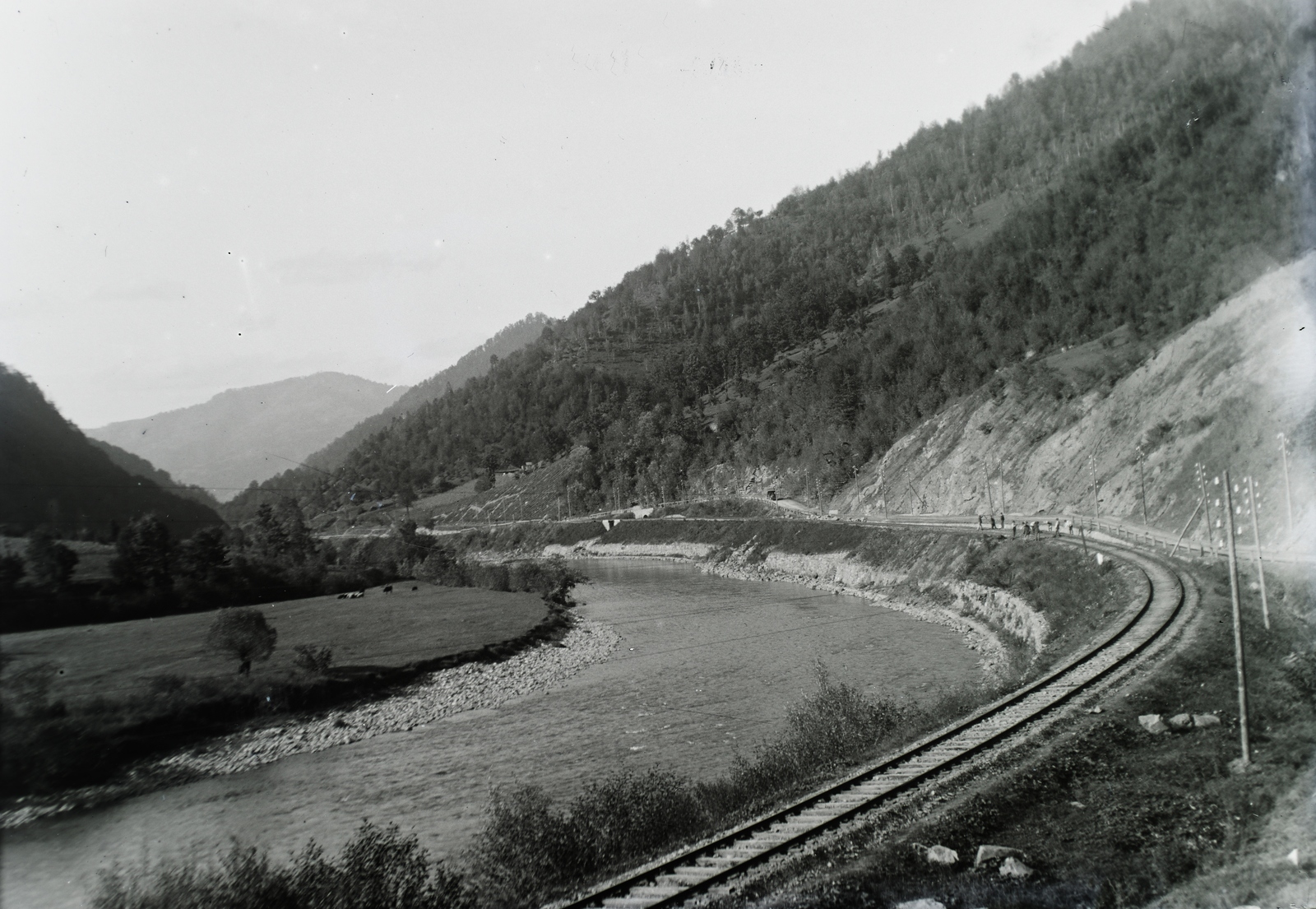 Romania,Transylvania, a Visó folyó völgye Petrovabisztrától északra. Leltári jelzet: 29936, 1916, Magyar Műszaki és Közlekedési Múzeum / Archívum / Negatívtár / Pölös István gyűjteménye, Czakó Ferenc, First World War, Fortepan #133034