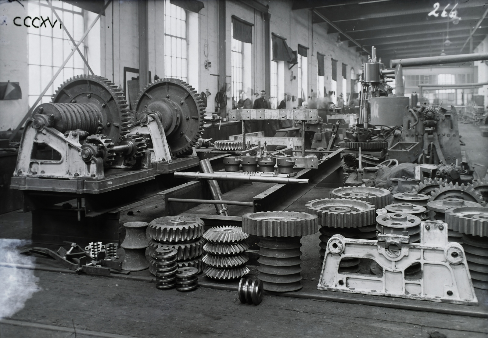 Hungary, Óbuda, Budapest III., Óbudai Hajógyár. »Kotróhajó gépalkatrészei a gépműhelyben.« Leltári jelzet: N266, 1933, Magyar Műszaki és Közlekedési Múzeum / Történeti Fényképek Gyűjteménye / Óbudai Hajógyár gyűjteménye, Budapest, Fortepan #133206
