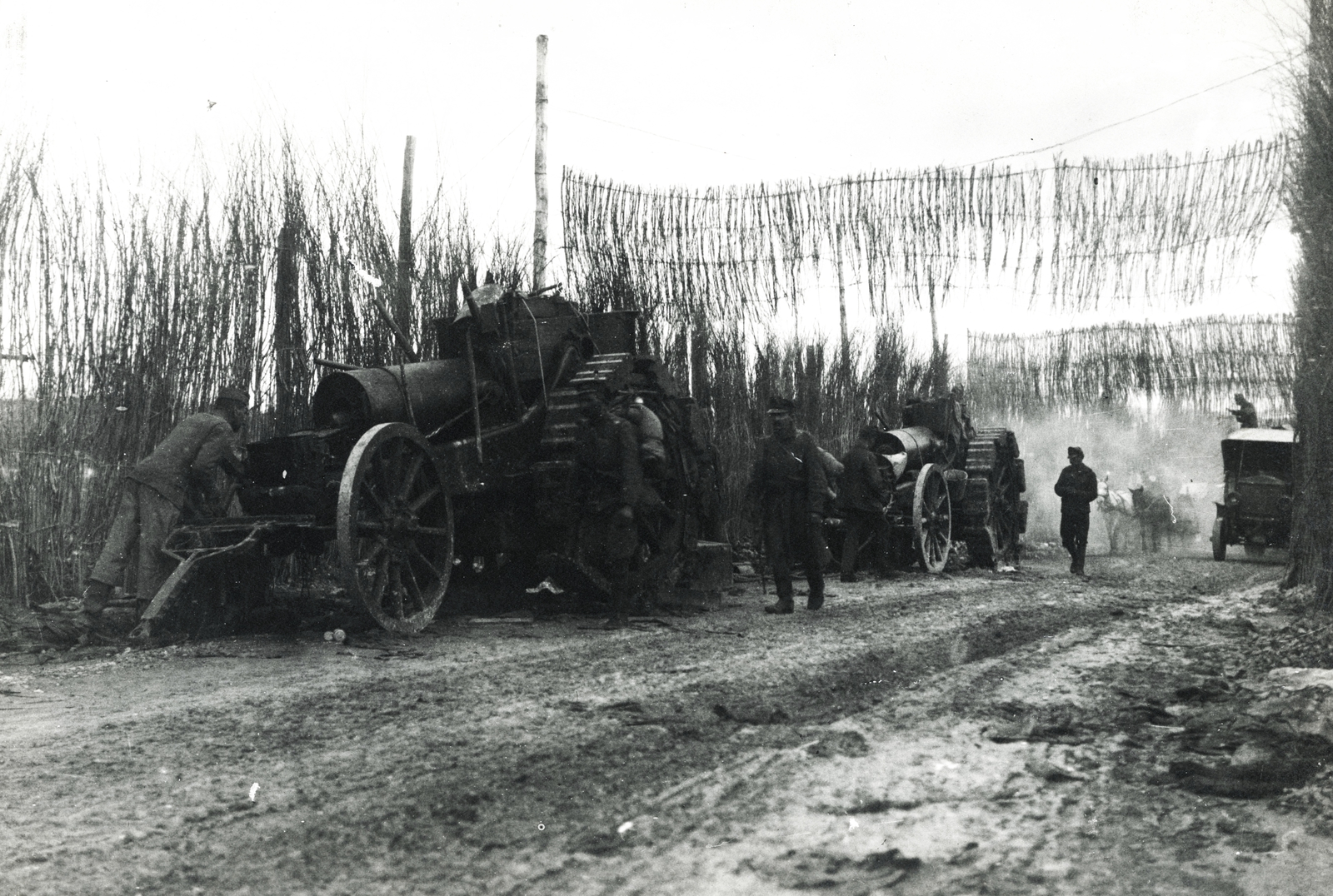 »1917. Gőrz-Udina. .« Leltári jelzet: MMKM_TEMGY_78_13, 1917, Magyar Műszaki és Közlekedési Múzeum / Témagyűjtemény / Vértes Vilmos István gyűjteménye, First World War, cannon, Fortepan #133319