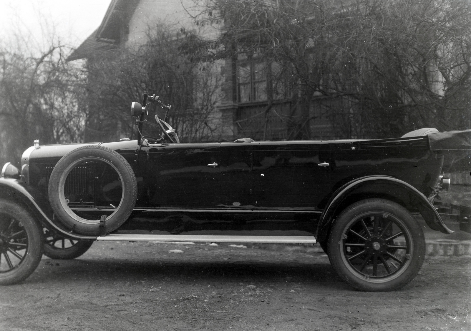 Hungary, Pécs, a felépítményt a Varga Gyula Autókarosszéria- és Kocsigyár készítette, meghosszabbított T-Ford alvázra., 1931, Varga Csaba dr., automobile, Fortepan #133575