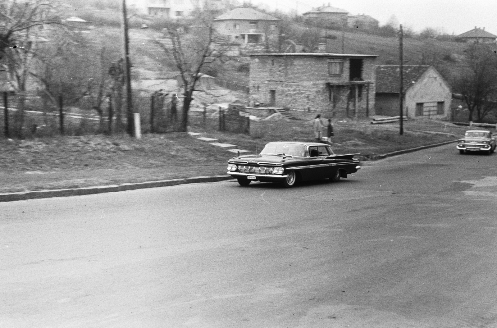 Magyarország, Budapest XII., Istenhegyi út a Szent Orbán (Orbán) térnél., 1962, Chuckyeager tumblr, Chevrolet-márka, Chevrolet Impala, Budapest, Fortepan #133692