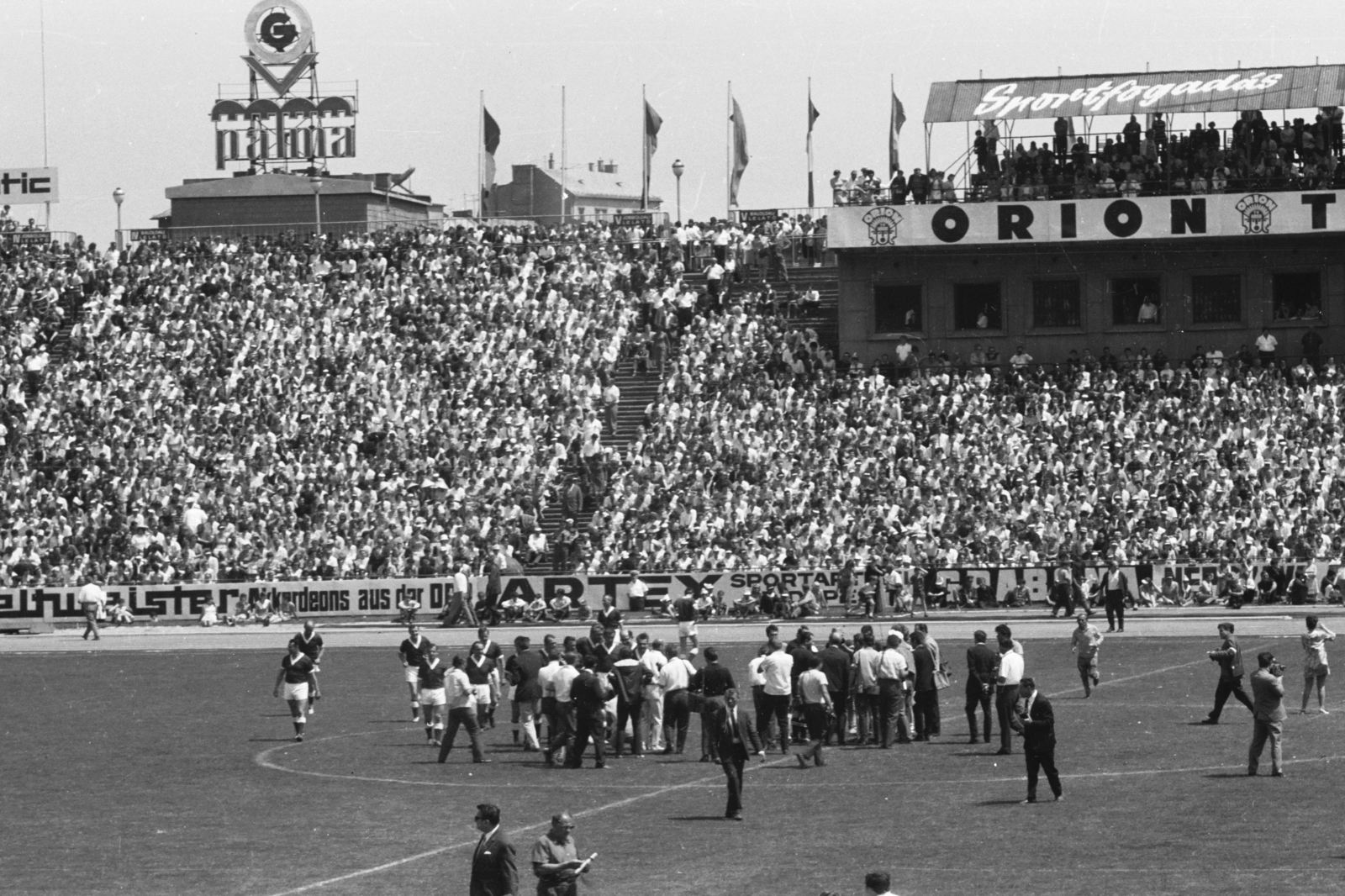 Magyarország, Népstadion, Budapest XIV., Színészek-Újságírók Rangadó (SZÚR)., 1969, Chuckyeager tumblr, Budapest, Fortepan #133725