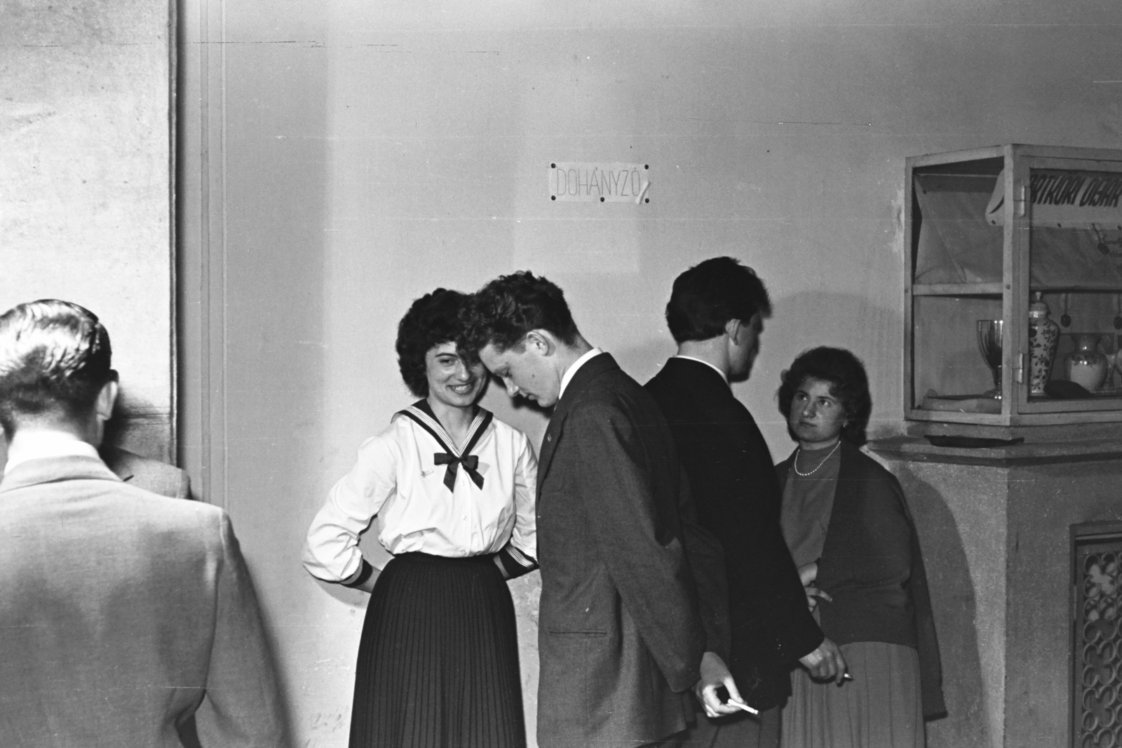 Hungary, Budapest XXI., Táncsics Mihály utca 92-98., Jedlik Ányos Gimnázium., 1958, Chuckyeager tumblr, sailor blouse, Budapest, Fortepan #133826