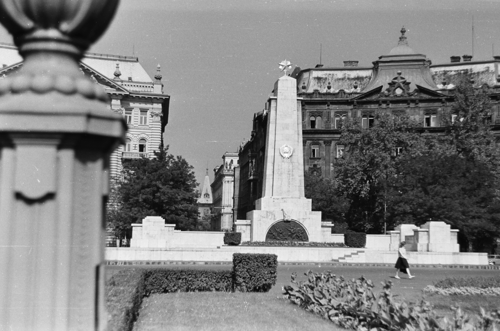 Magyarország, Budapest V., Szabadság tér, szovjet hősi emlékmű., 1965, Chuckyeager tumblr, szovjet emlékmű, Budapest, Fortepan #133941