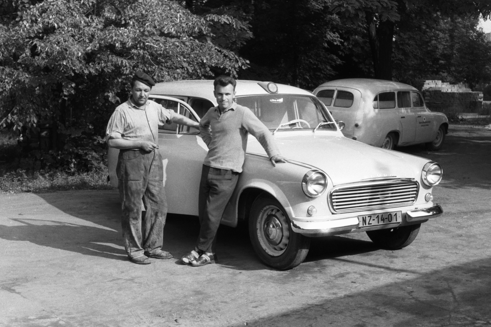 1959, Chuckyeager tumblr, Csehszlovákia, csehszlovák gyártmány, Skoda-márka, mentőautó, rendszám, Skoda 1202, Fortepan #134328