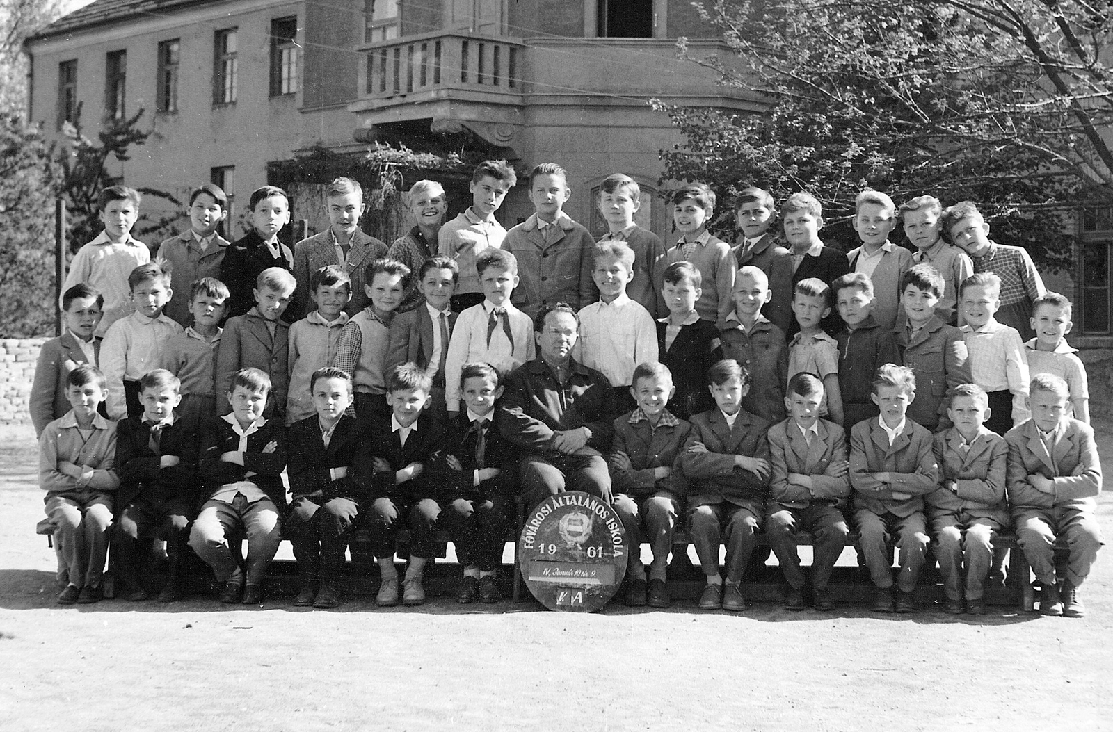 Hungary, Budapest IV., Megyeri úti Általános Iskola., 1961, Péter Gábor, class photo, tableau, teacher, board, Budapest, Fortepan #13436