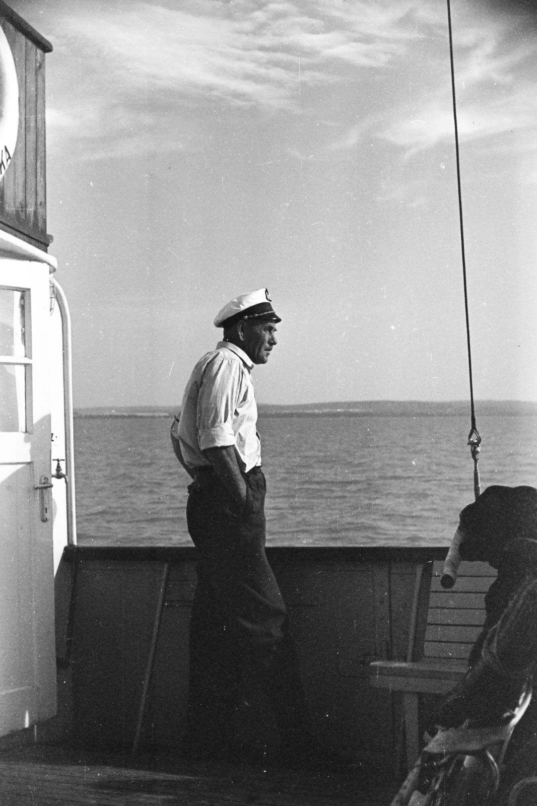 Hungary,Lake Balaton, 1960, Chuckyeager tumblr, looking into the distance, Fortepan #134362