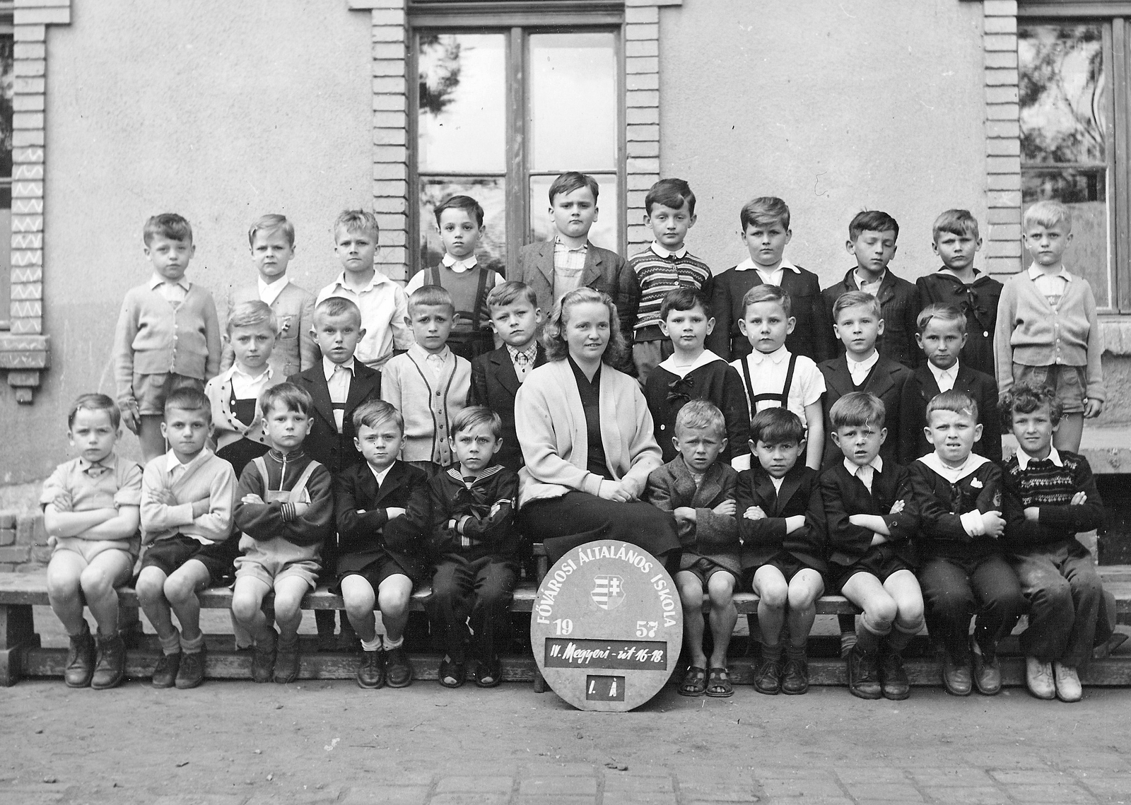 Hungary, Budapest IV., Megyeri úti Általános Iskola., 1957, Péter Gábor, class photo, teacher, board, Budapest, Fortepan #13437