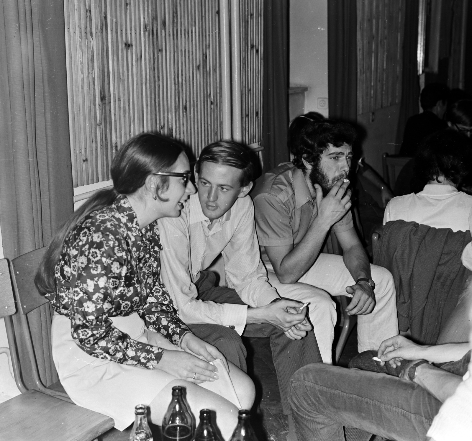 1978, Bercsényi Kollégium Fotókör, smoking, talks, Fortepan #134382
