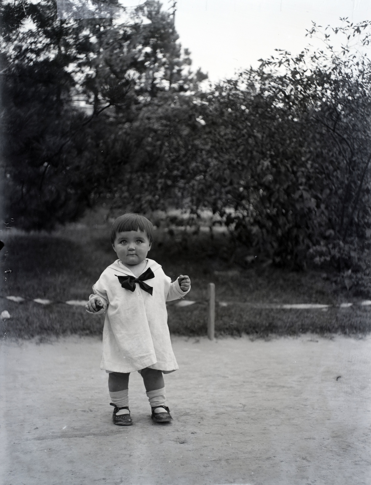 1918, Bujdosó Géza, kid, doll, kid, Fortepan #134470