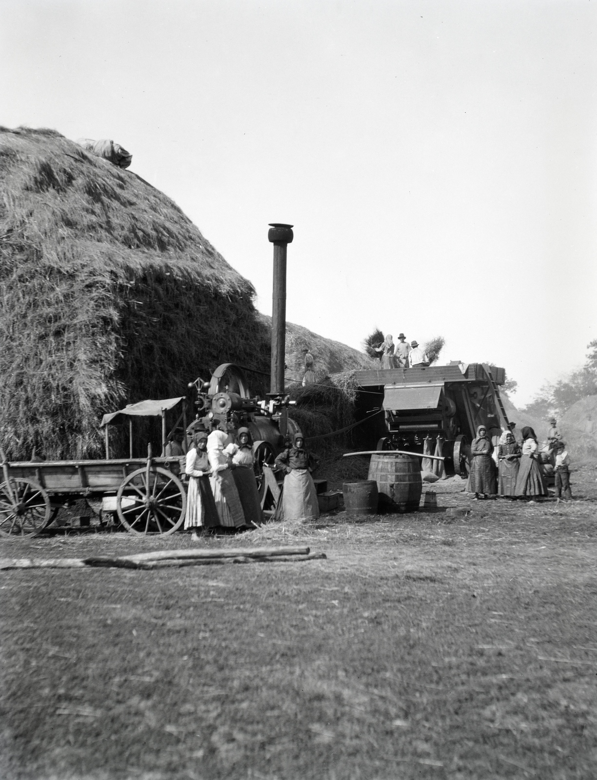 Hungary, Tengelic, 1915, Kecskeméti Attila, threshing, Fortepan #134729