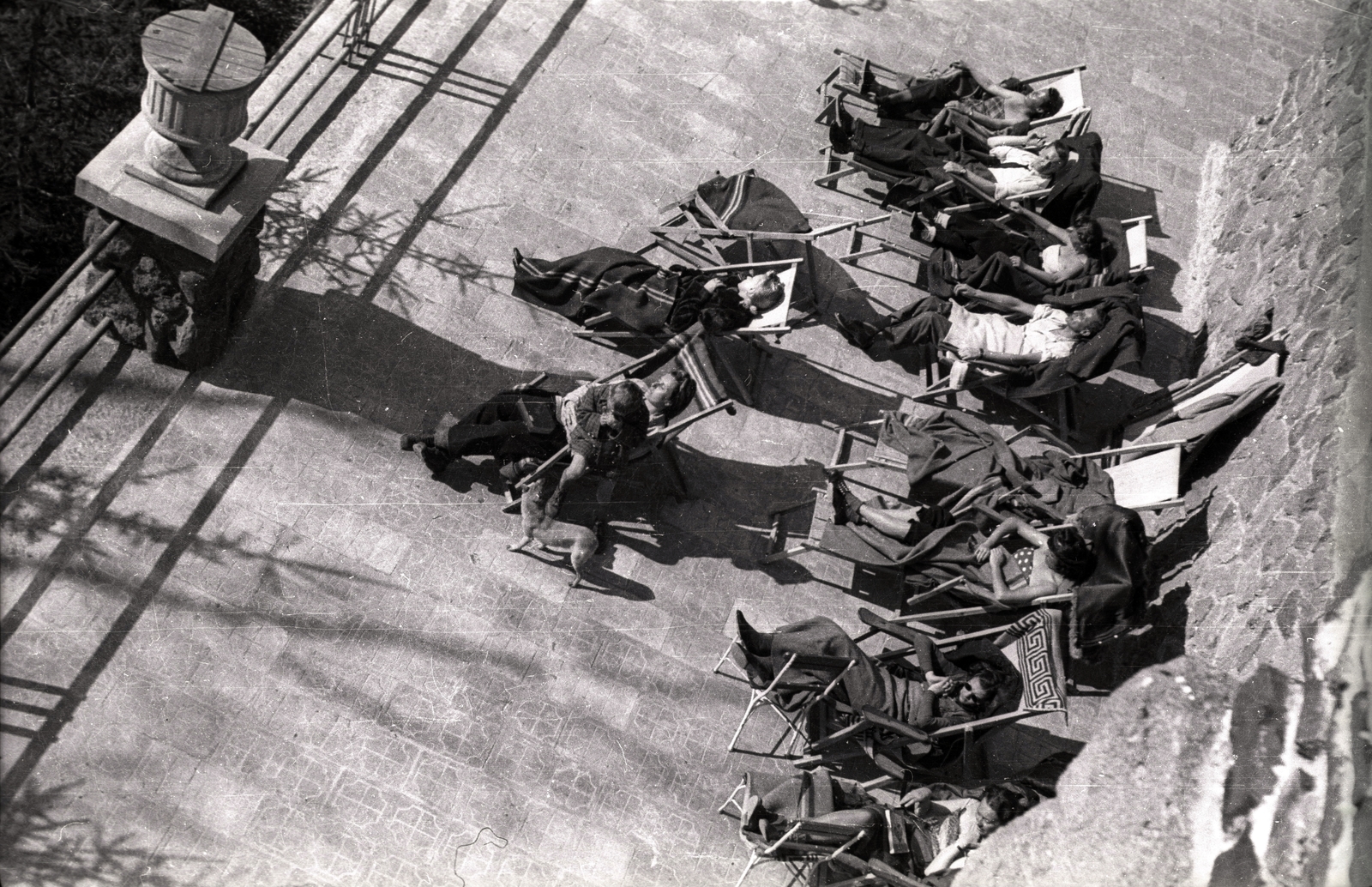 Hungary, Kékestető, Kékes Szálló (később Mátrai Gyógyintézet)., 1941, Fortepan/Album021, sunbathe, deck chair, Best of, plan view, Fortepan #134751