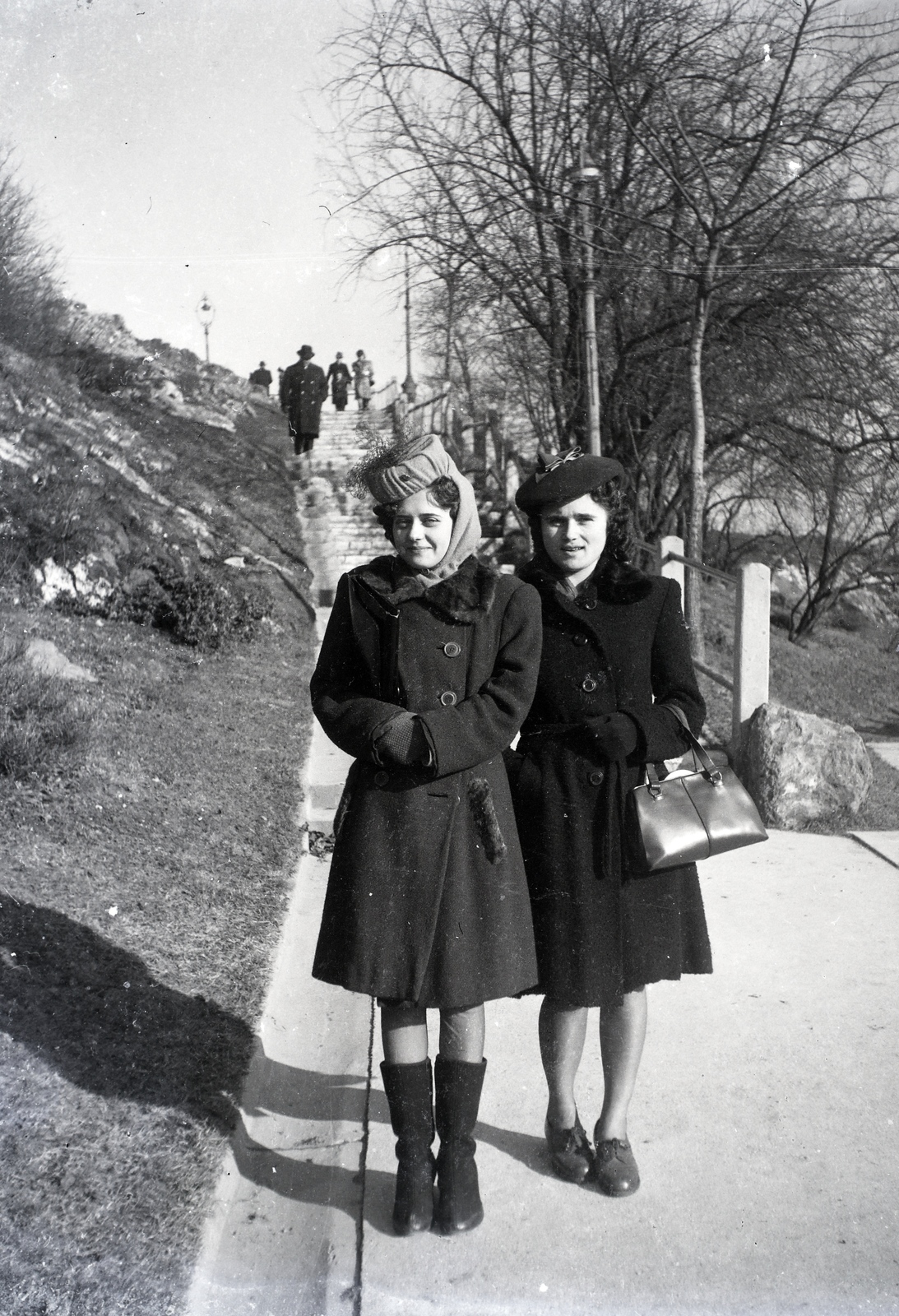 Hungary, Budapest XI., 1937, Ladinek Viktor, Budapest, winter coat, hat, lady, Fortepan #134852