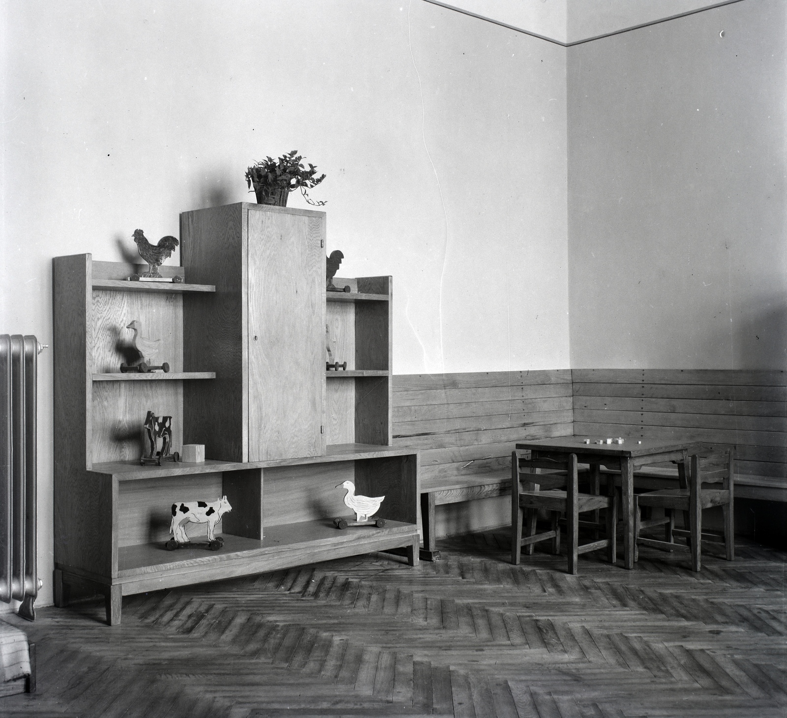 Hungary, Feuer Gusztáv - F. Kurz Auguszta belsőépítész házaspár terve alapján készített gyerekbútorok., 1949, Lőrinczi Ákos, Fortepan #134887