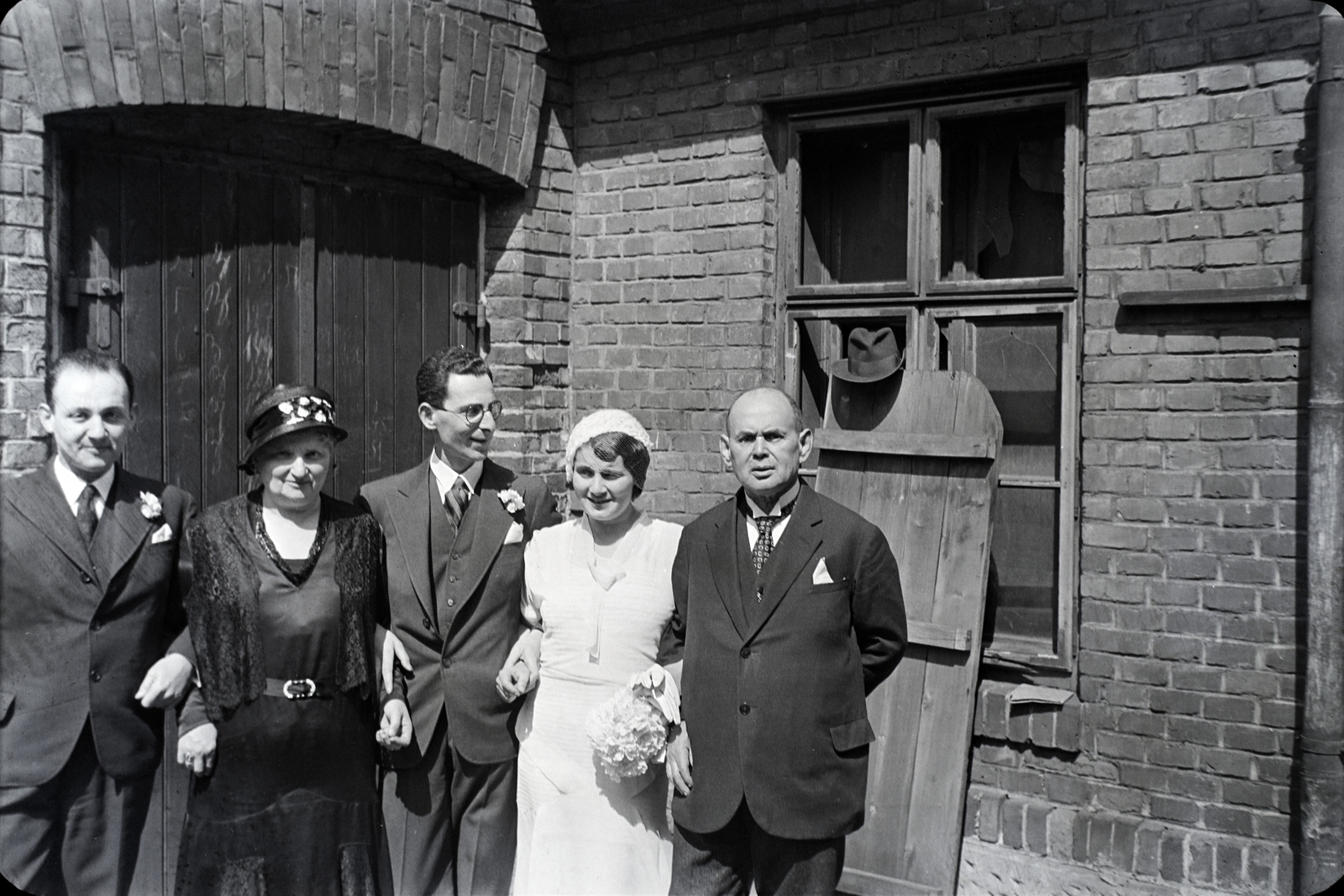 1930, Lőrinczi Ákos, wedding ceremony, flower on a lapel, Fortepan #134948